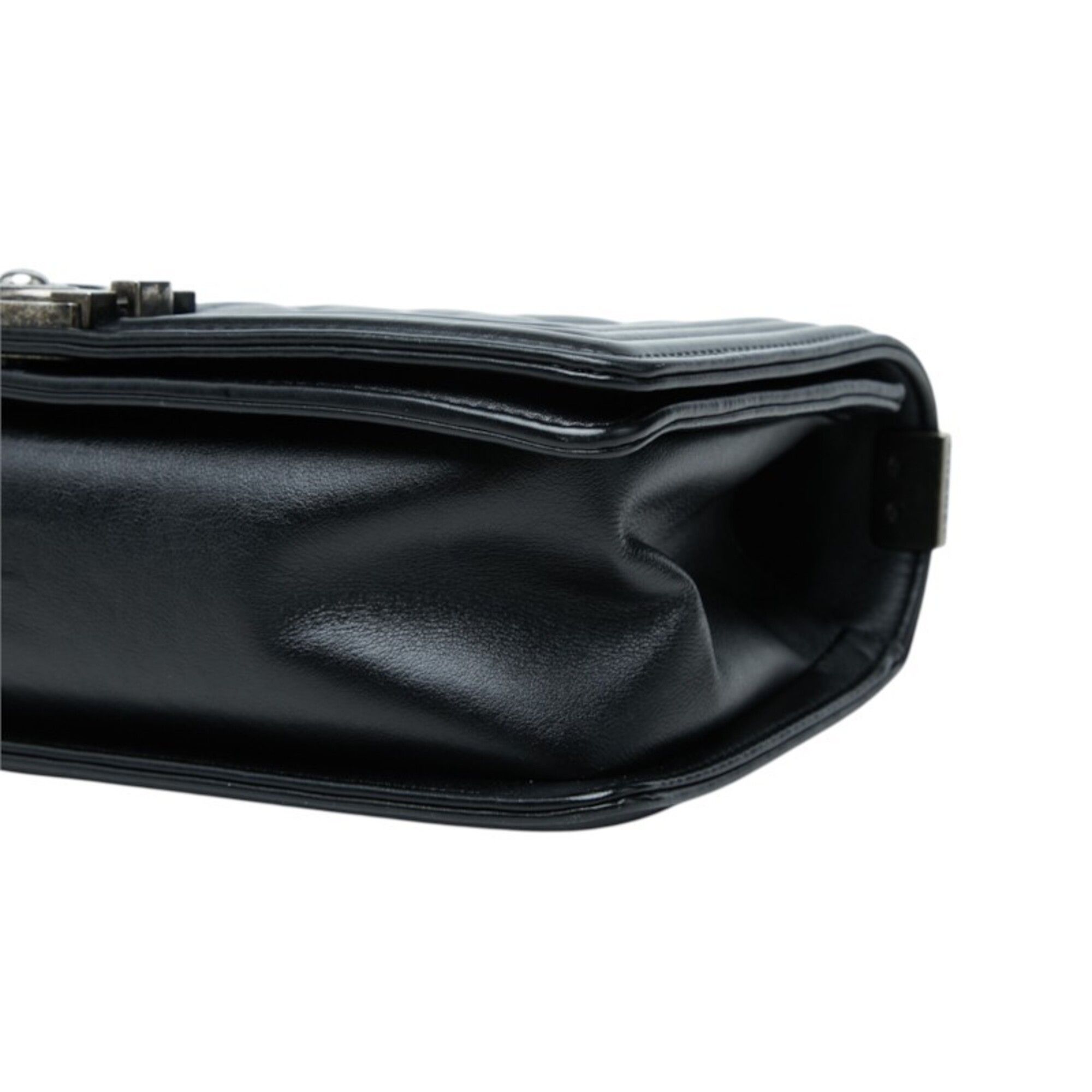 Leather Shoulder Bag (Pre-Owned) - Chanel - Modalova