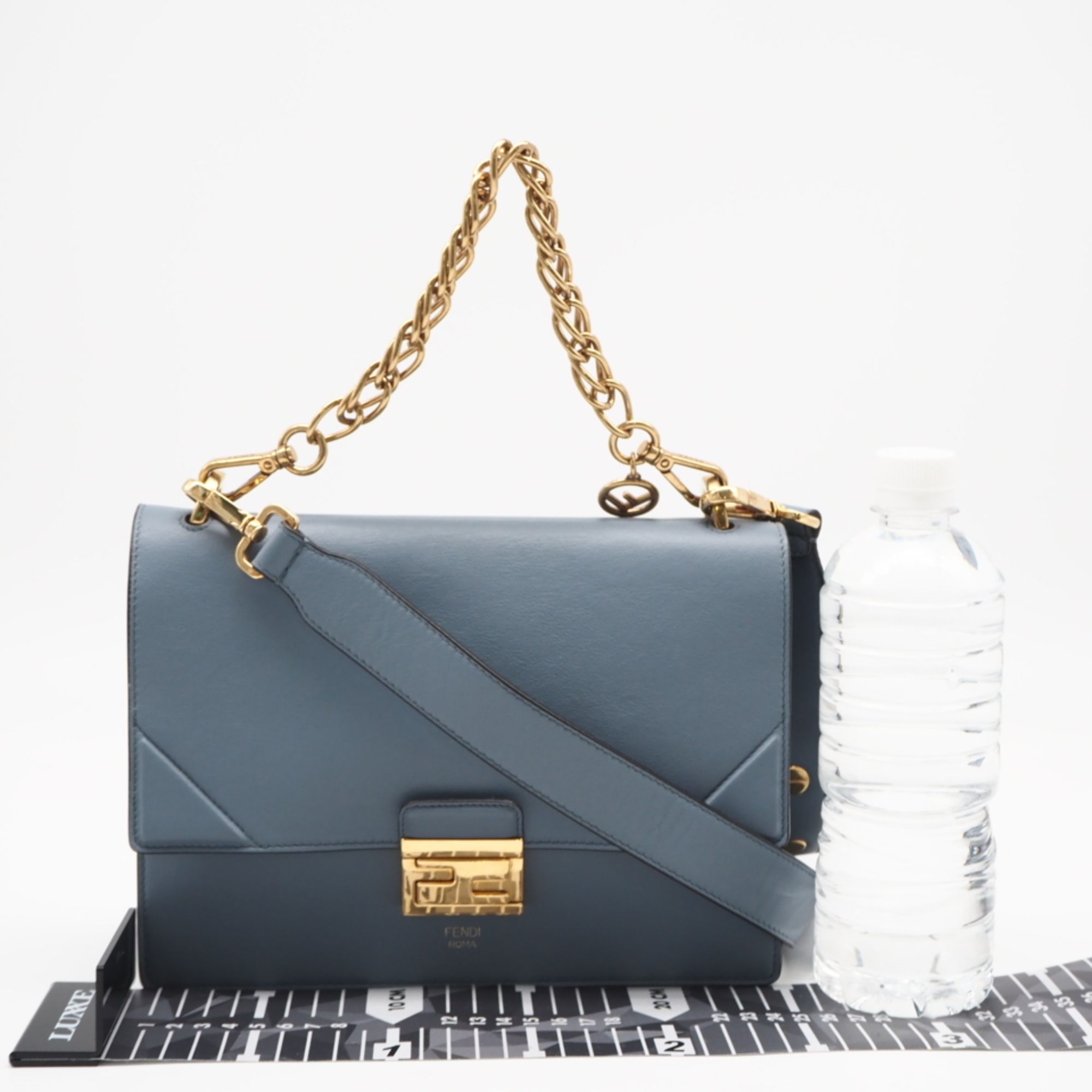 Leather Shoulder Bag (Pre-Owned) - Fendi - Modalova