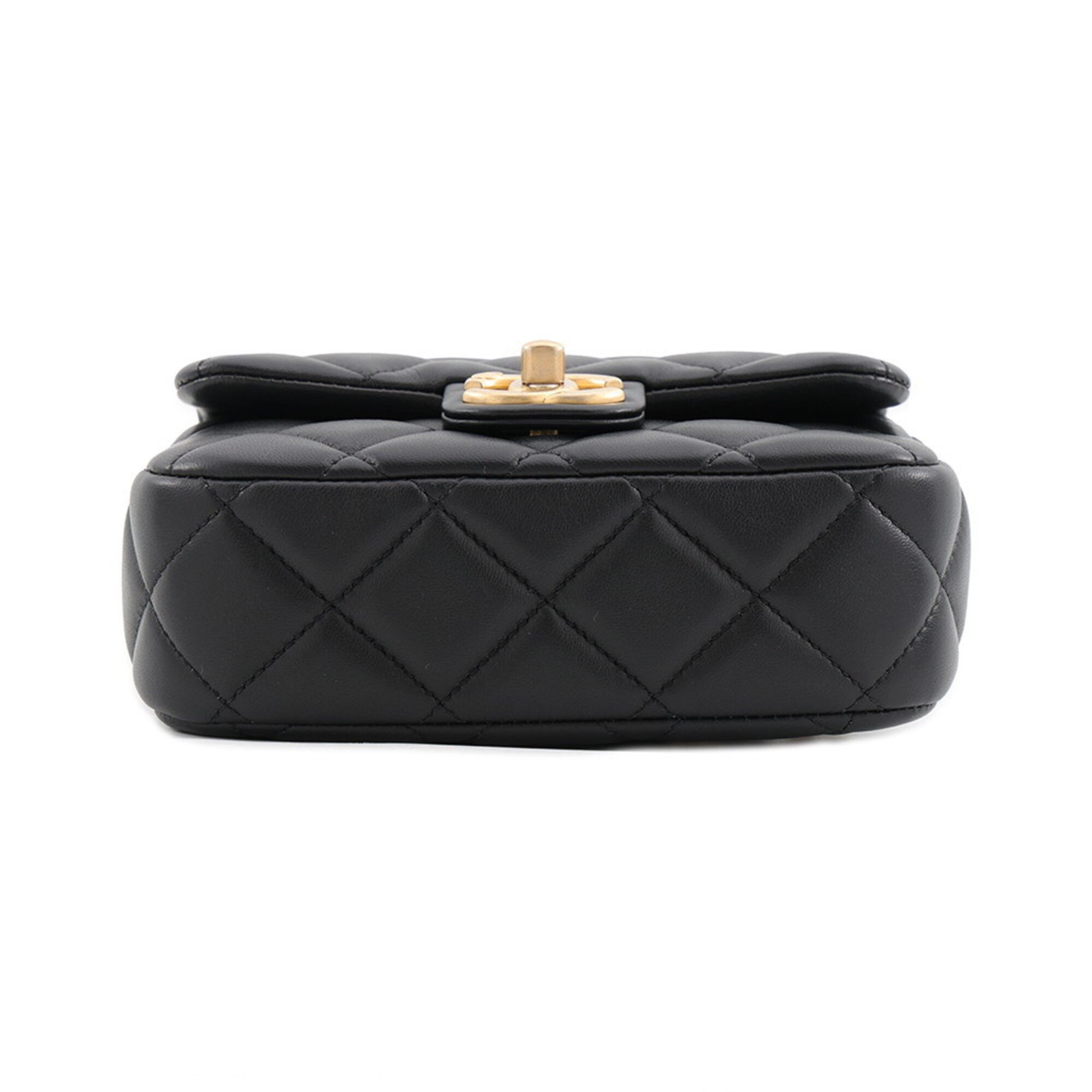 Leather Shoulder Bag (Pre-Owned) - Chanel - Modalova