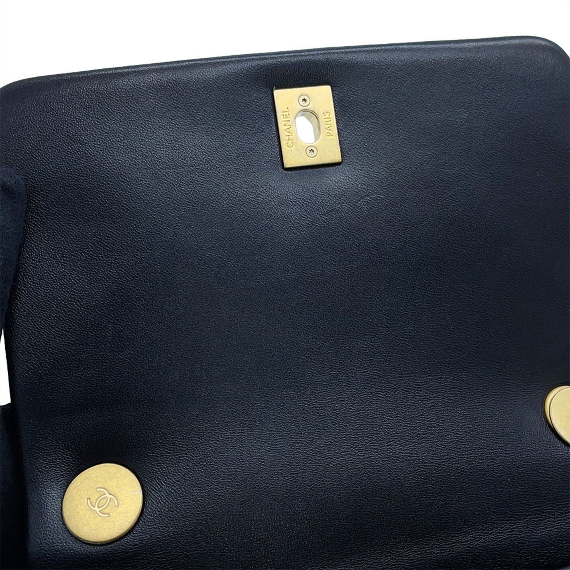 Matelasse Leather Handbag Shoulder Bag (Pre-Owned) - Chanel - Modalova
