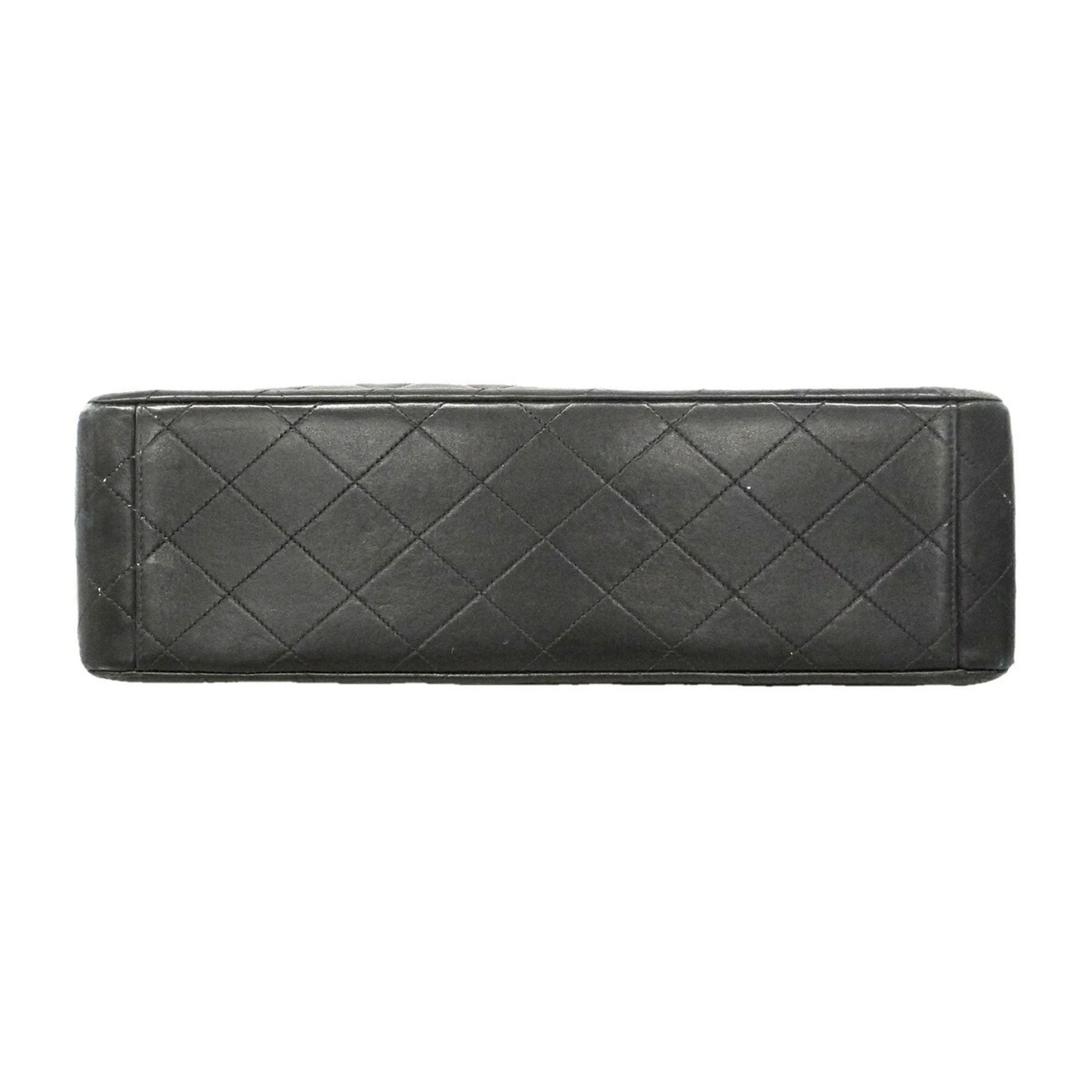 Leather Shoulder Bag (Pre-Owned) - Chanel - Modalova