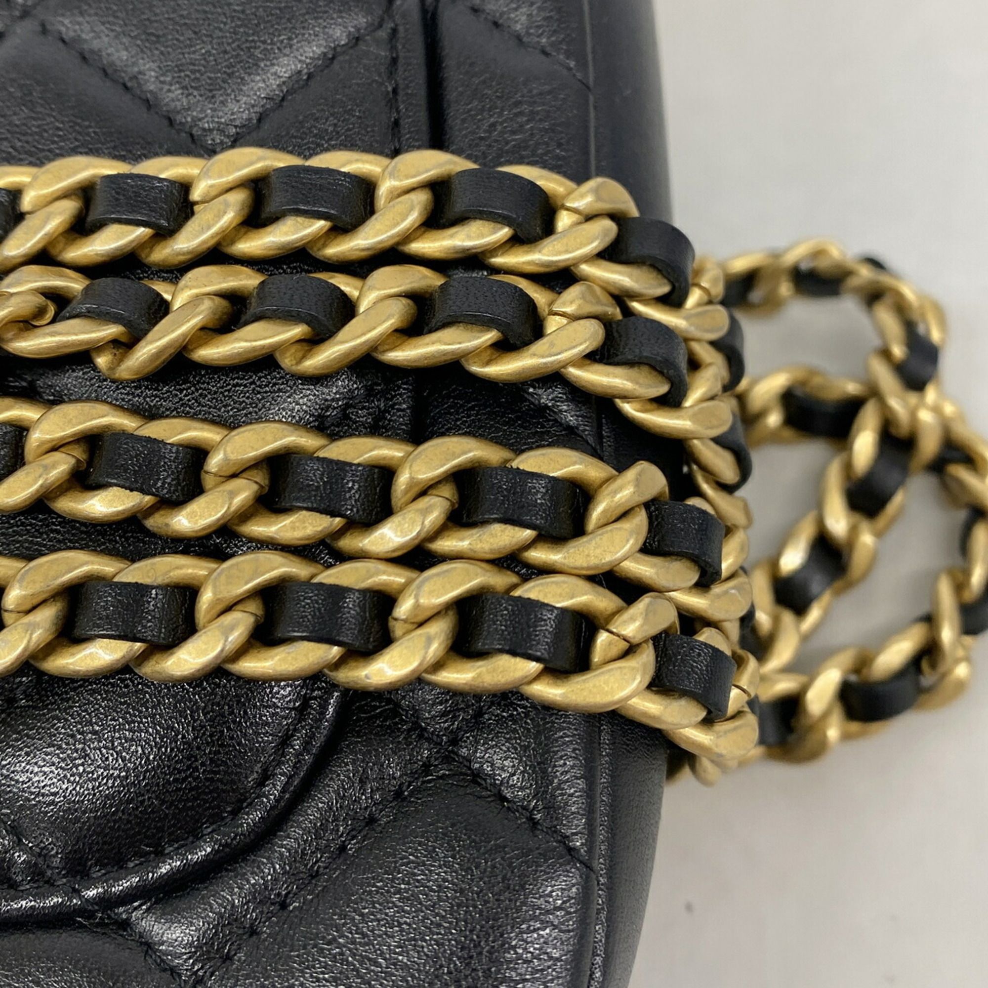 Leather Shoulder Bag (Pre-Owned) - Chanel - Modalova
