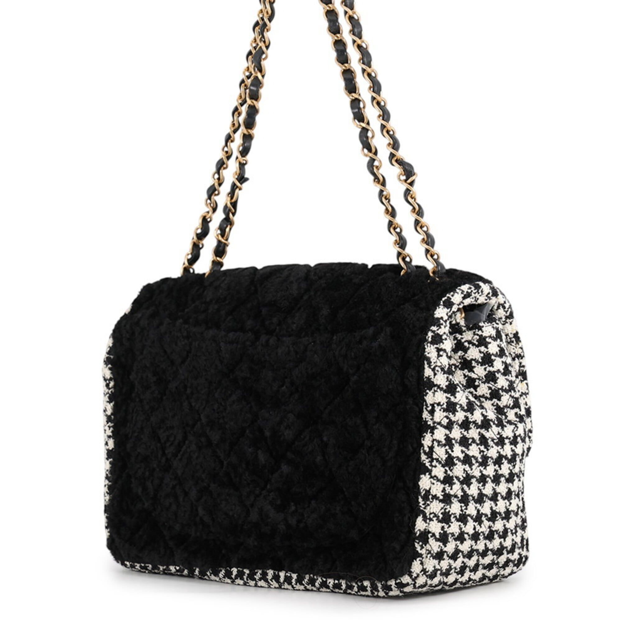 Matelasse Tweed Leather Handbag Shoulder Bag (Pre-Owned) - Chanel - Modalova