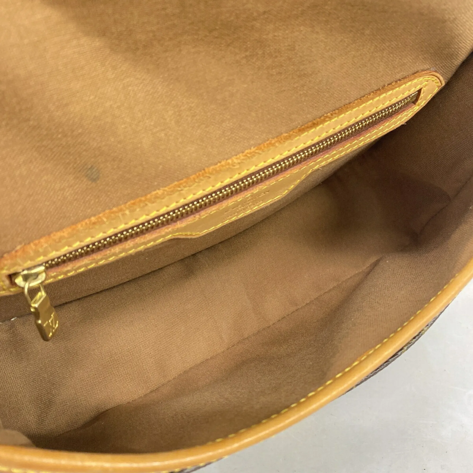 Shoulder Bag (Pre-Owned) - Louis Vuitton - Modalova