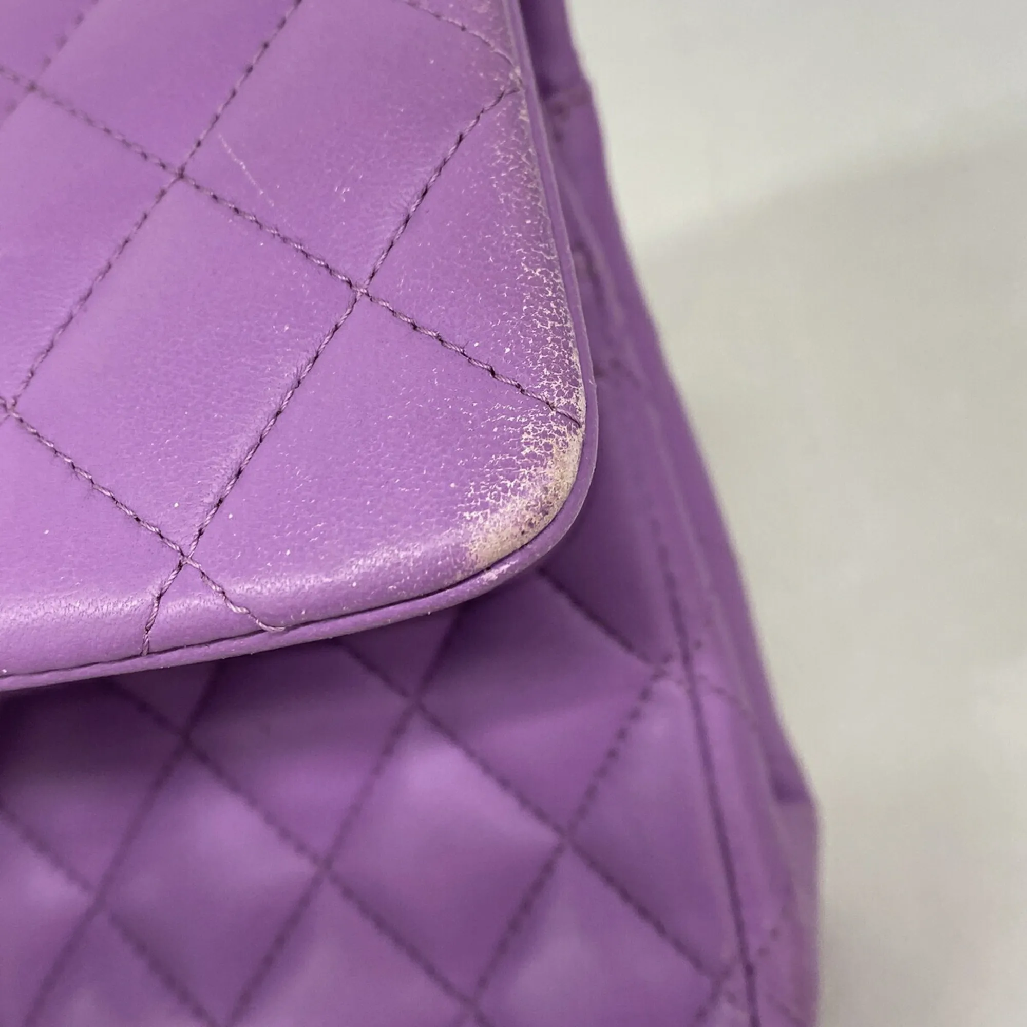 Leather Shoulder Bag (Pre-Owned) - Chanel - Modalova