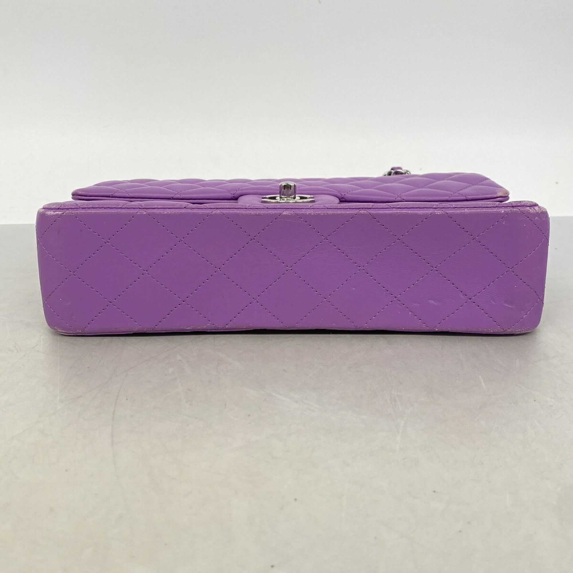 Leather Shoulder Bag (Pre-Owned) - Chanel - Modalova