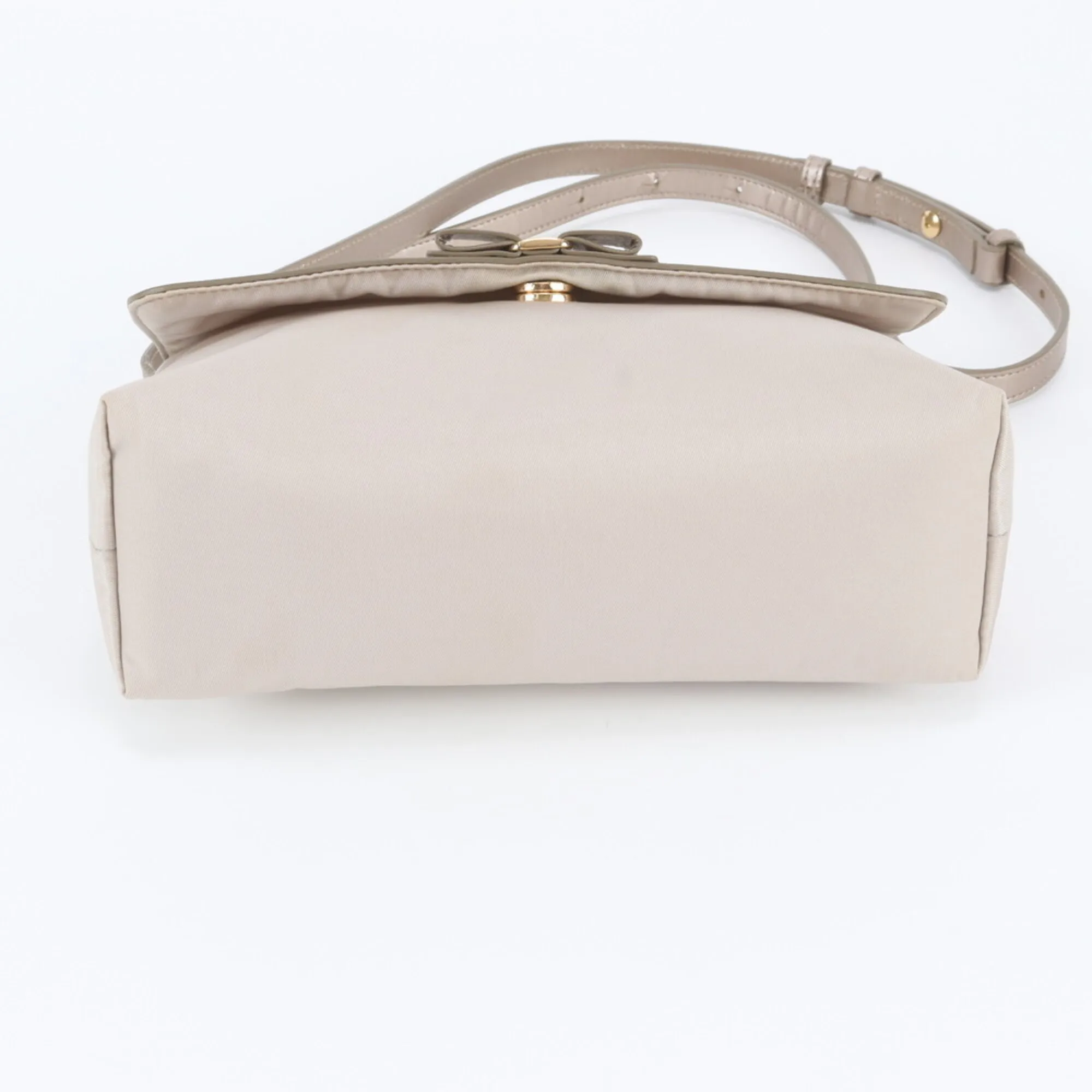 Leather Nylon Shoulder Bag (Pre-Owned) - Salvatore Ferragamo - Modalova