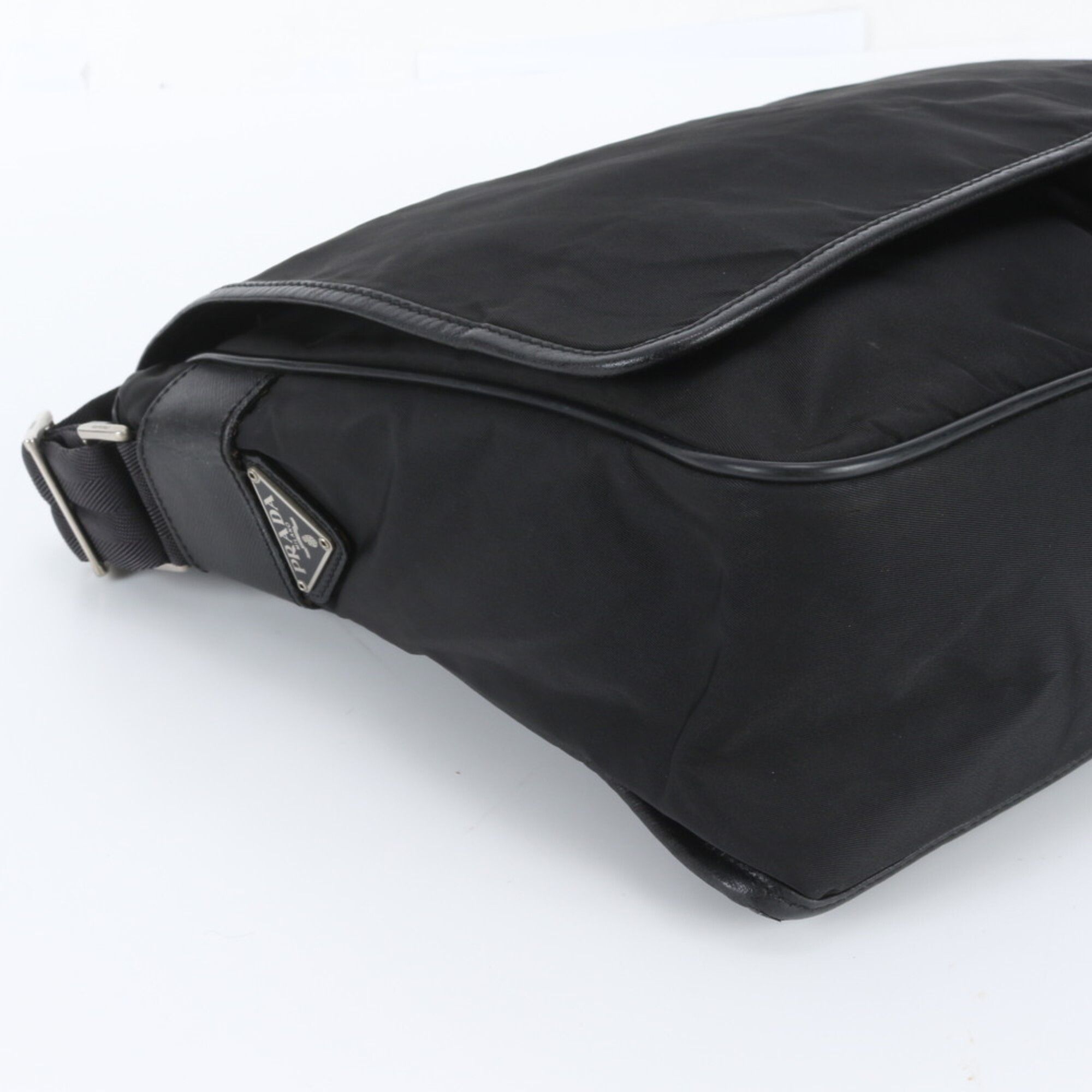 Leather Nylon Messenger Bag Shoulder Bag (Pre-Owned) - Prada - Modalova