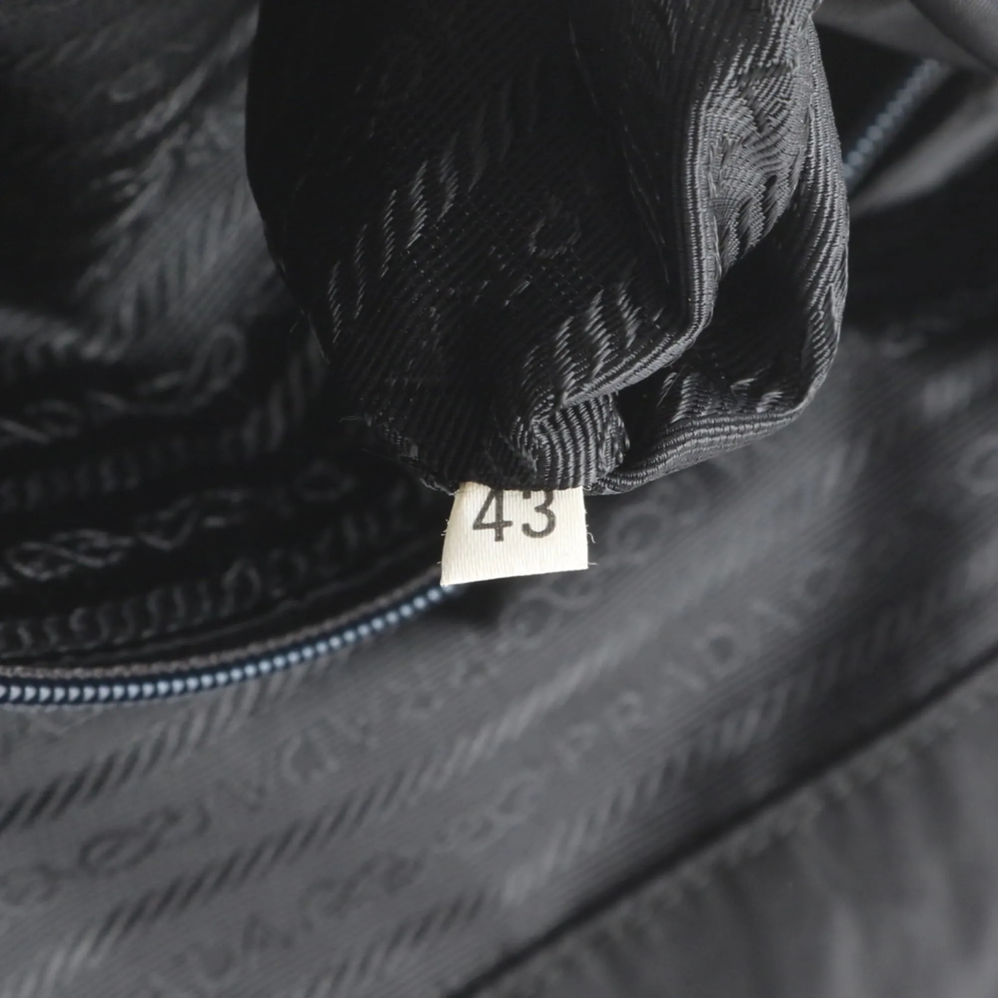 Leather Nylon Messenger Bag Shoulder Bag (Pre-Owned) - Prada - Modalova