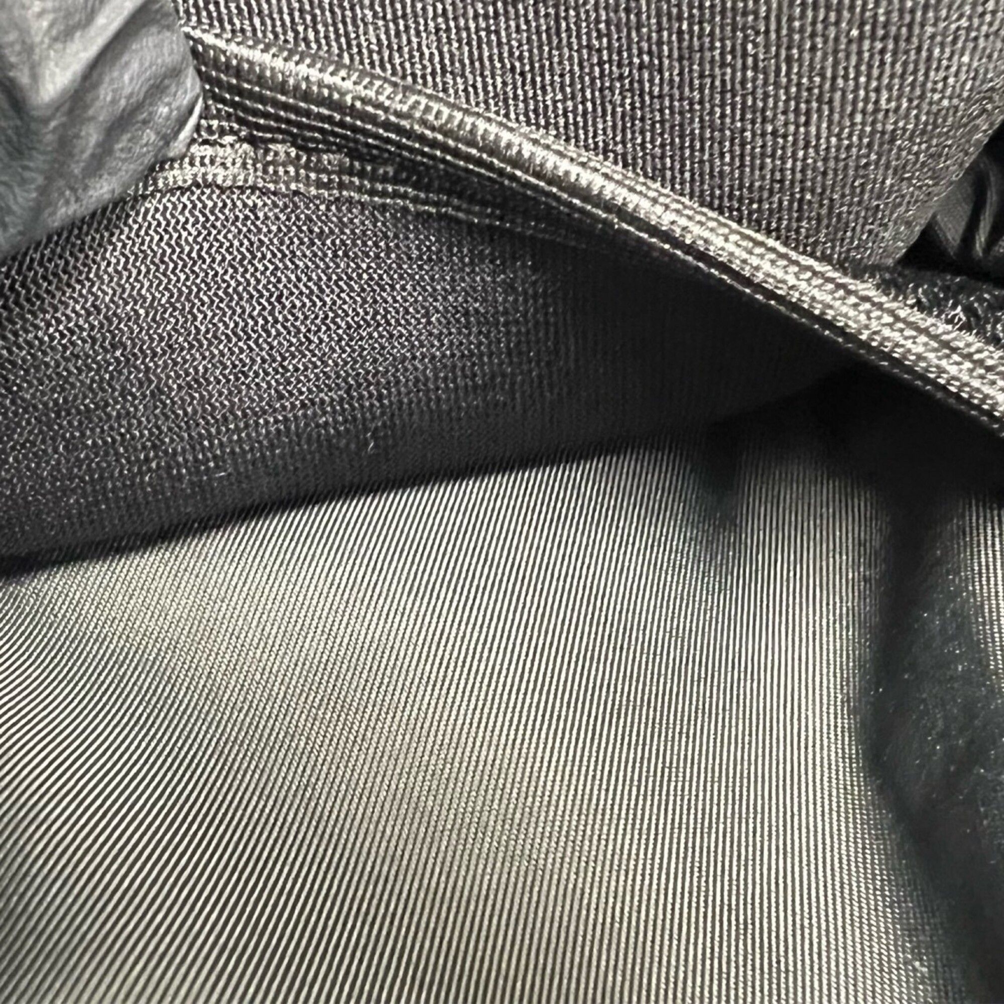 Canvas Nylon Shoulder Bag (Pre-Owned) - Chanel - Modalova