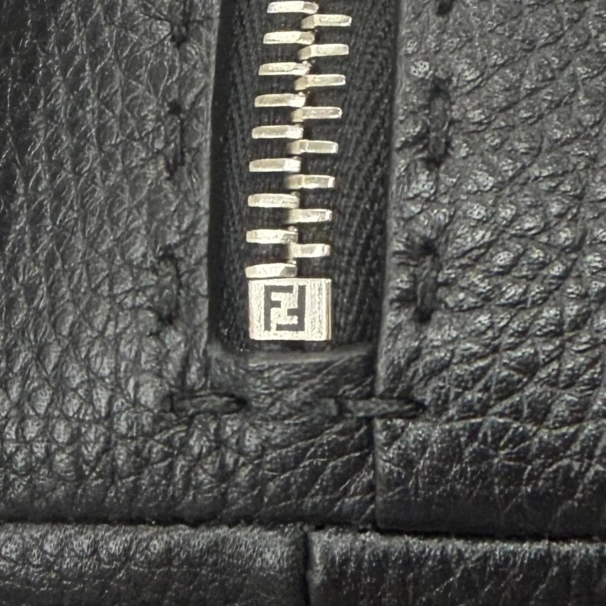 Leather Clutch Bag (Pre-Owned) - Fendi - Modalova