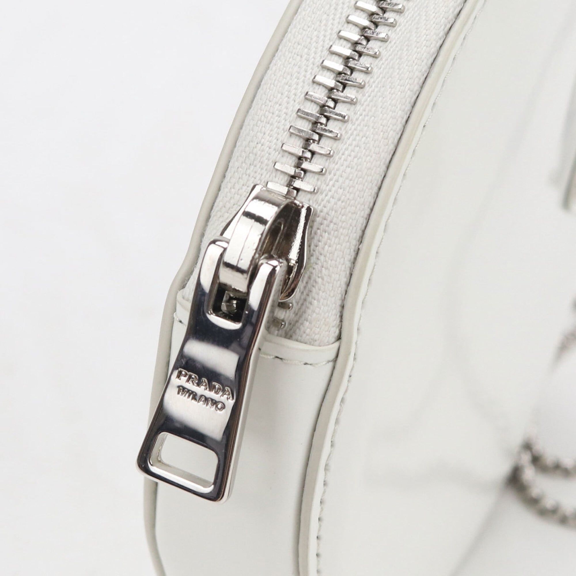 Leather Shoulder Bag (Pre-Owned) - Prada - Modalova