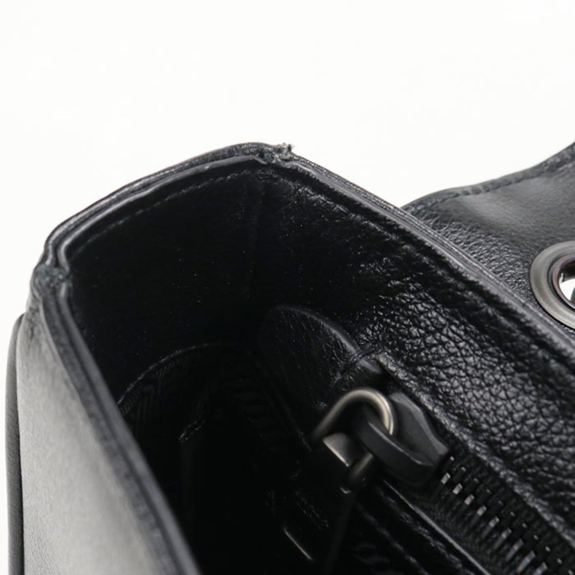 Leather Shoulder Bag (Pre-Owned) - Prada - Modalova