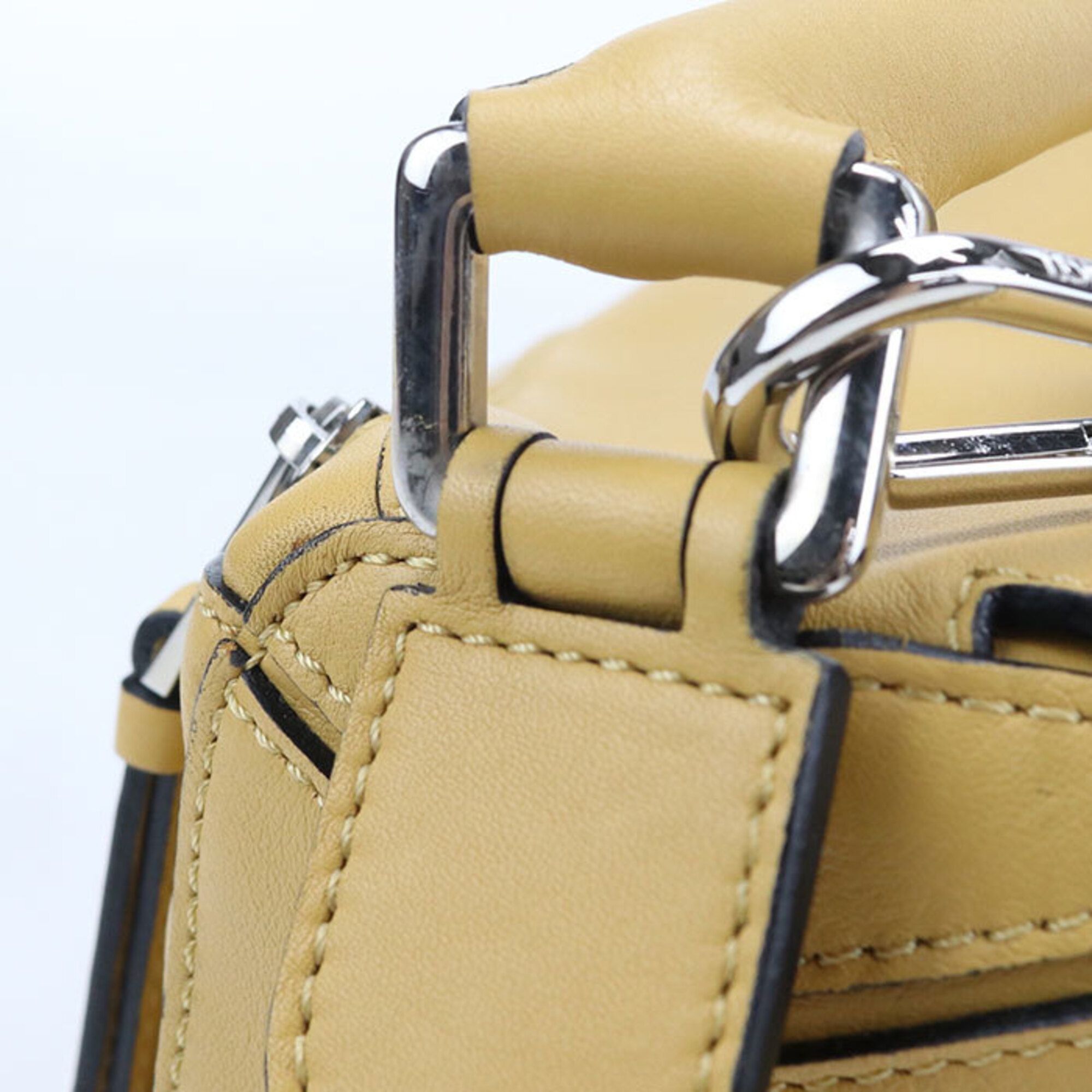 Leather Handbag (Pre-Owned) - Loewe - Modalova