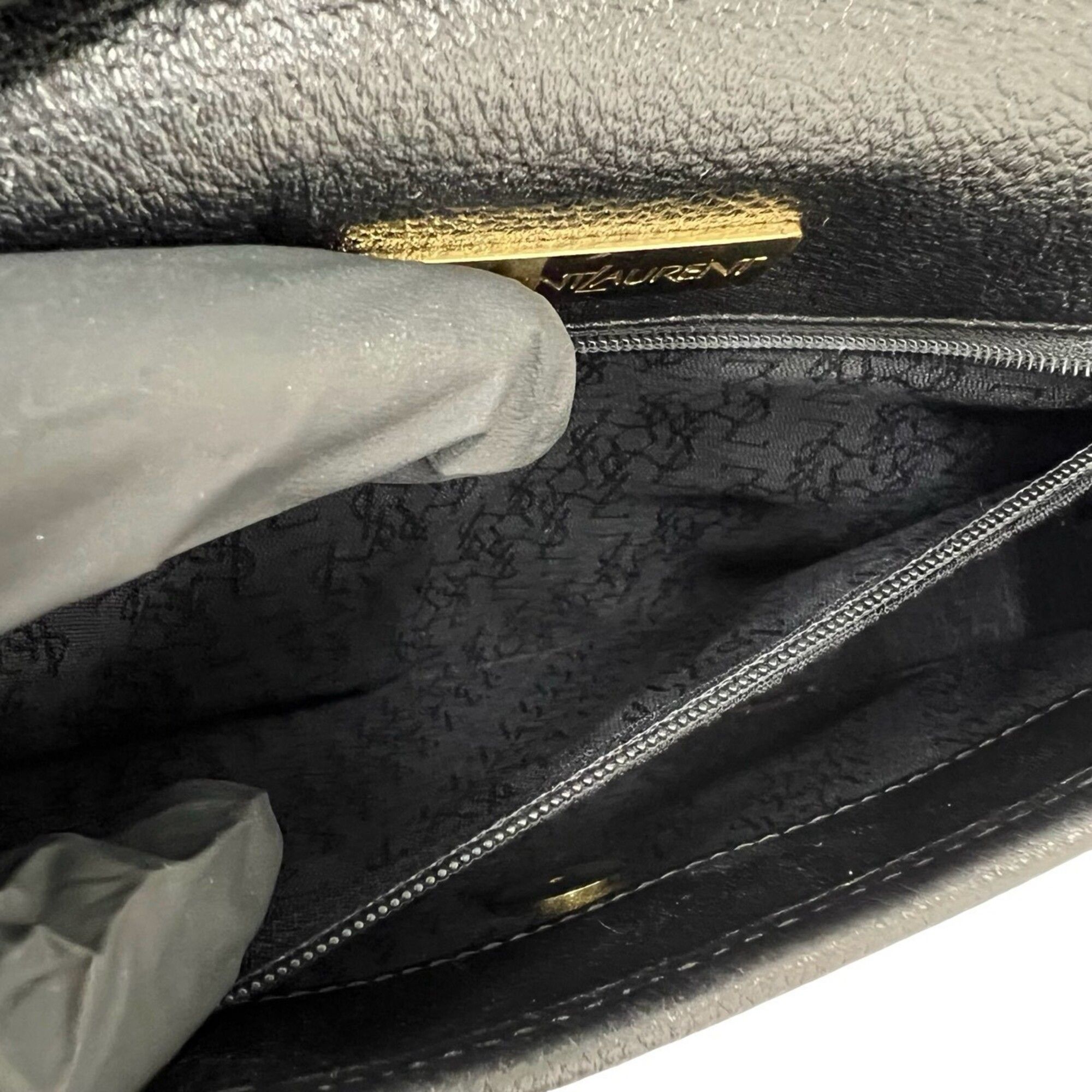 Leather Pochette Shoulder Bag (Pre-Owned) - Yves Saint Laurent - Modalova