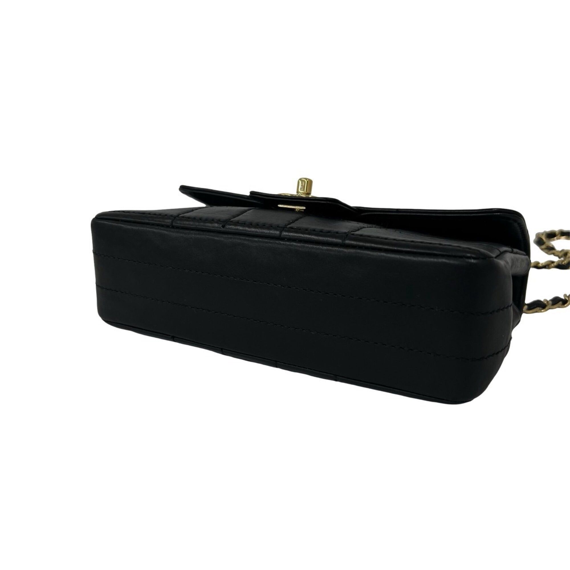 Leather Pochette Shoulder Bag (Pre-Owned) - Chanel - Modalova