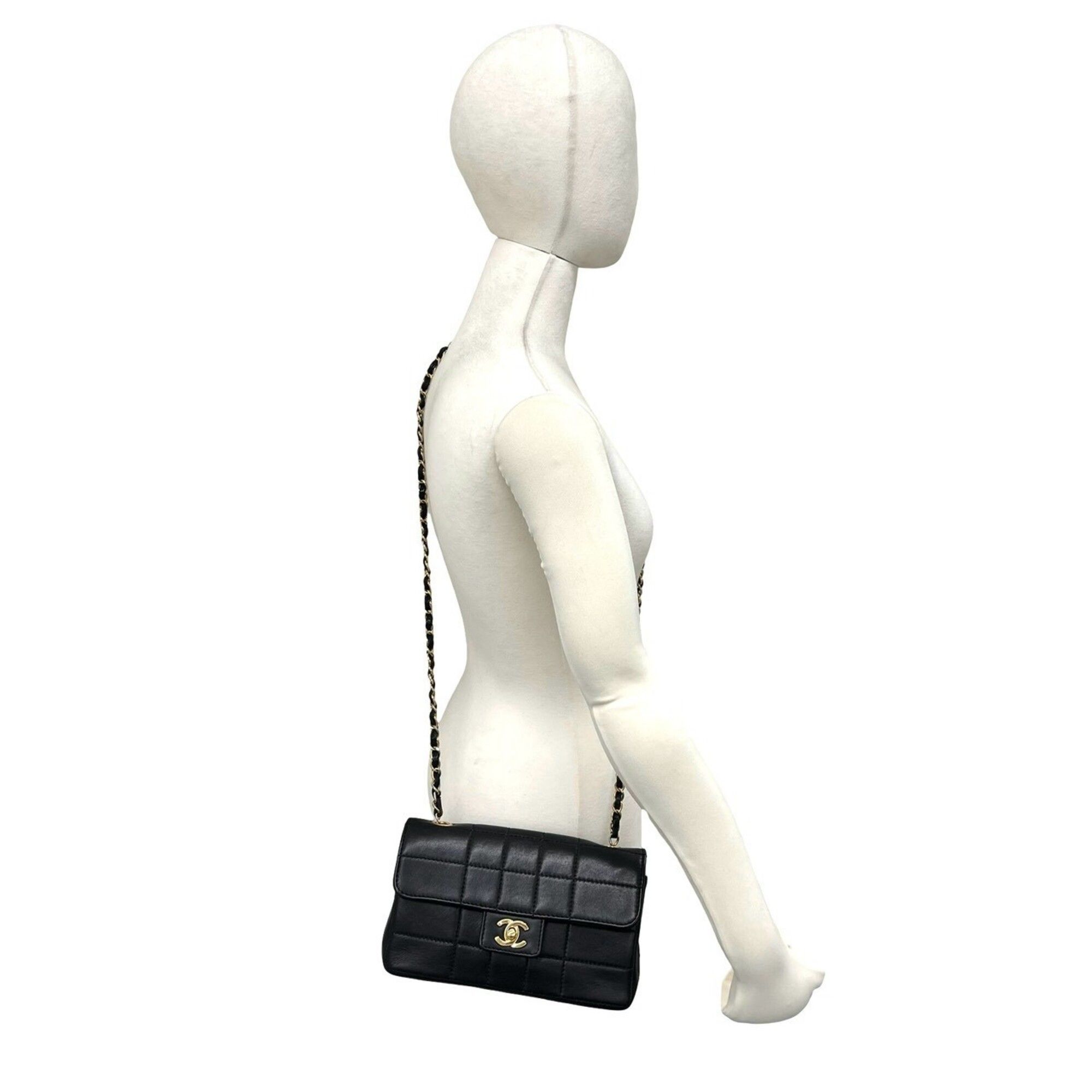 Leather Pochette Shoulder Bag (Pre-Owned) - Chanel - Modalova