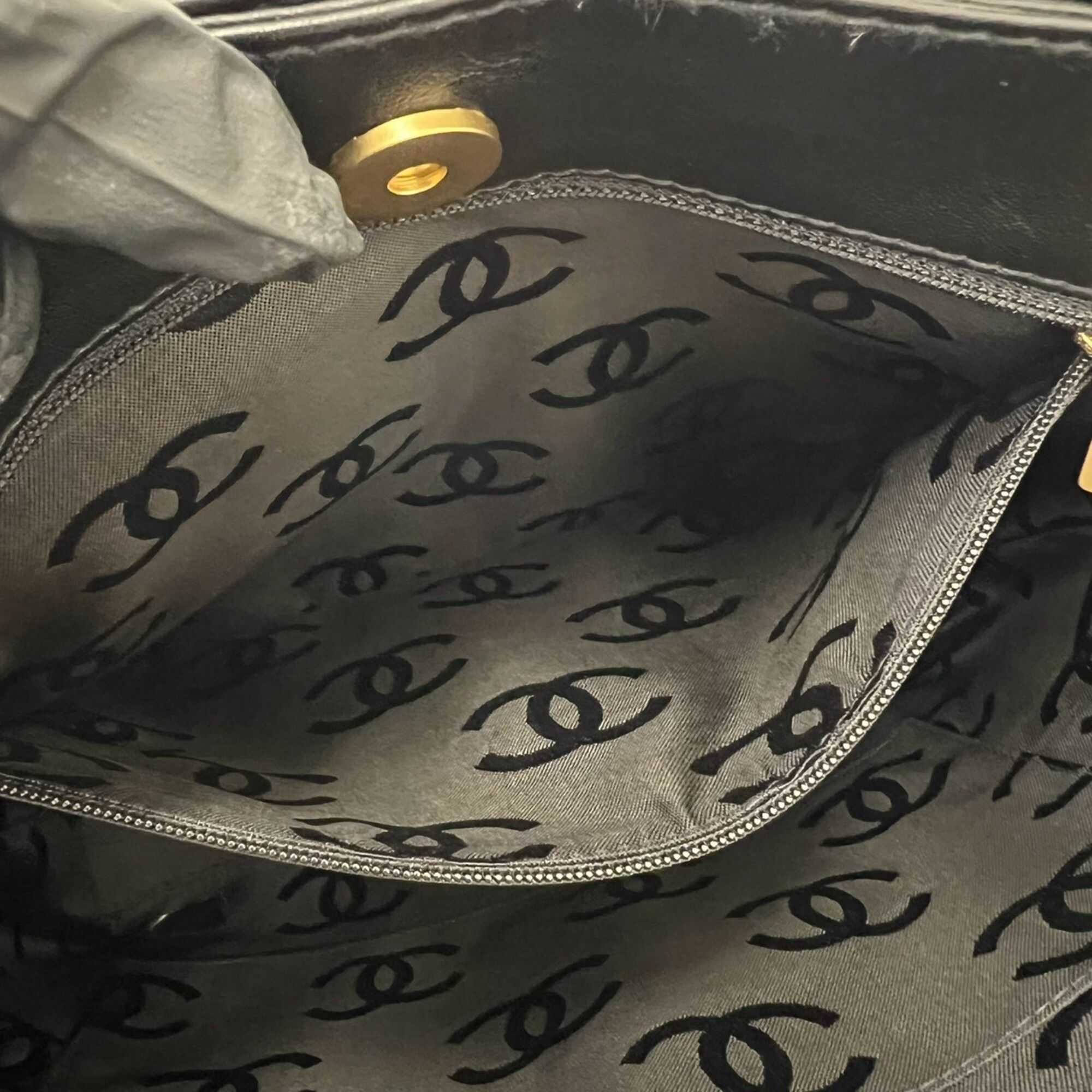 Leather Handbag (Pre-Owned) - Chanel - Modalova