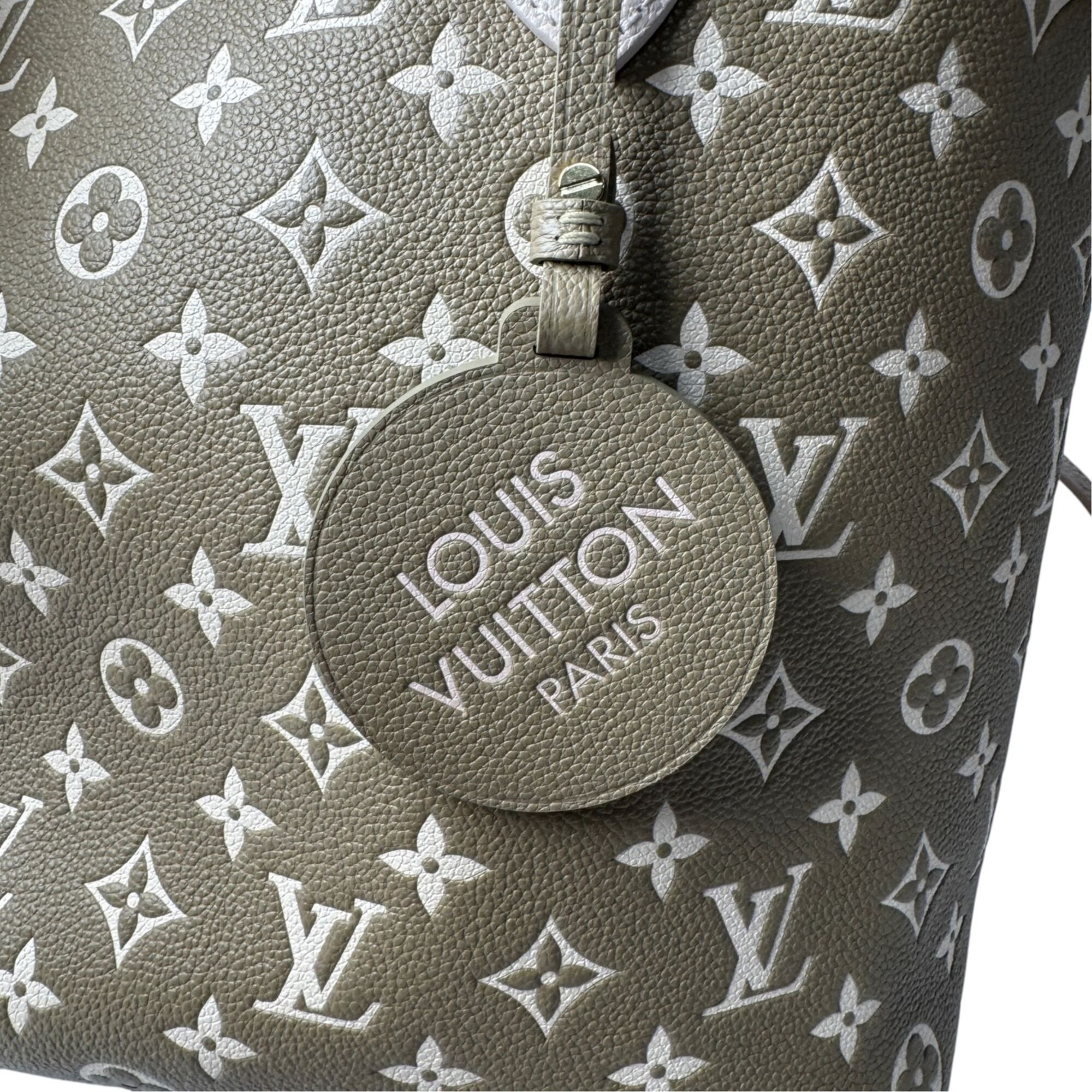 Monogram Empreinte Pouch (Pre-Owned) - Louis Vuitton - Modalova
