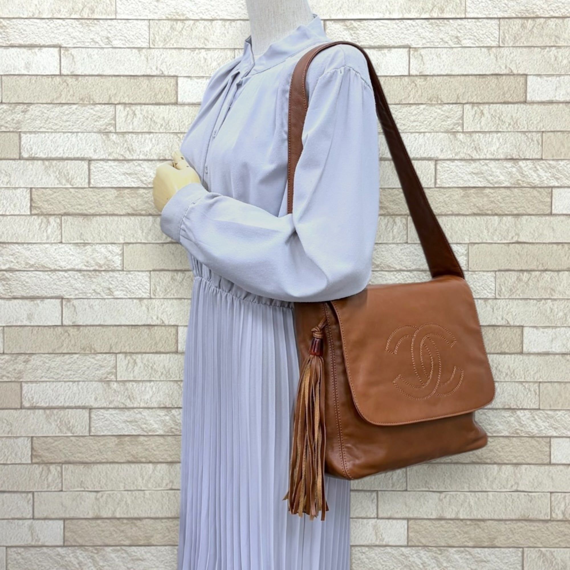 Leather Handbag Shoulder Bag (Pre-Owned) - Chanel - Modalova