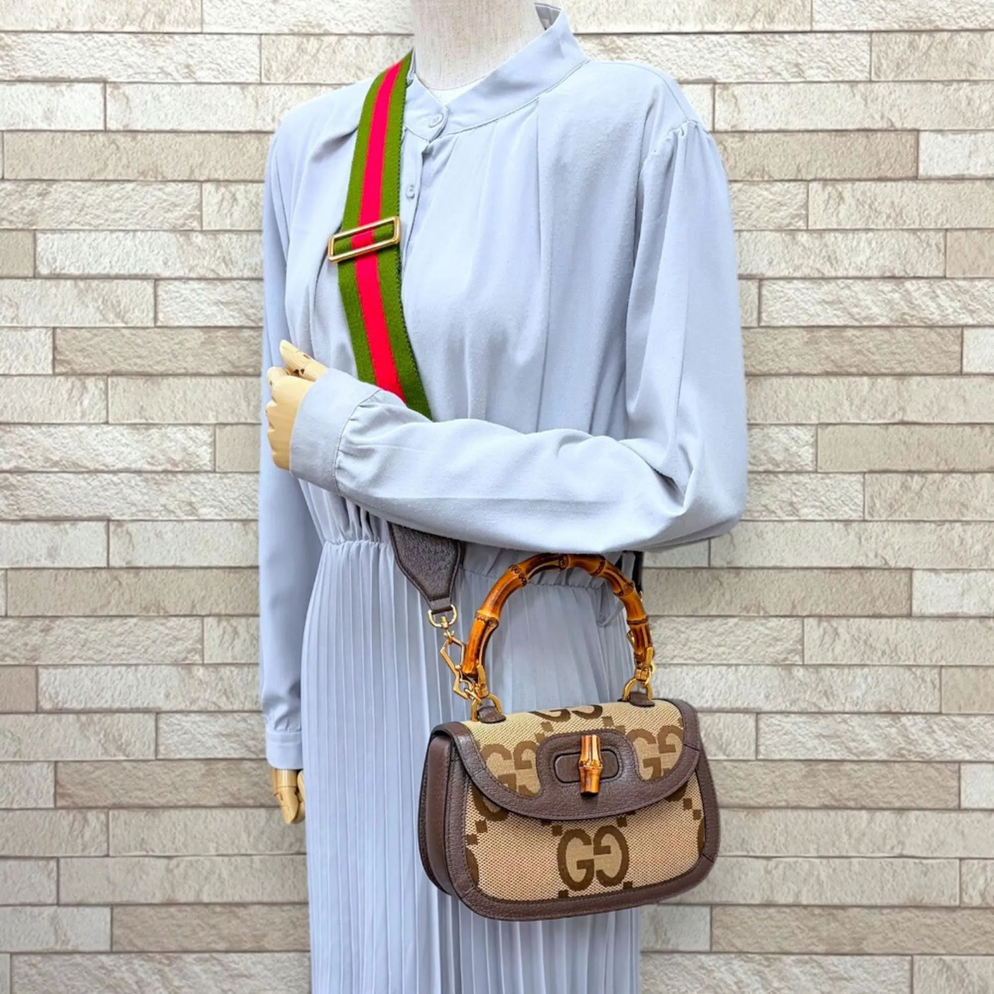 Leather Gg Canvas Handbag Shoulder Bag (Pre-Owned) - Gucci - Modalova