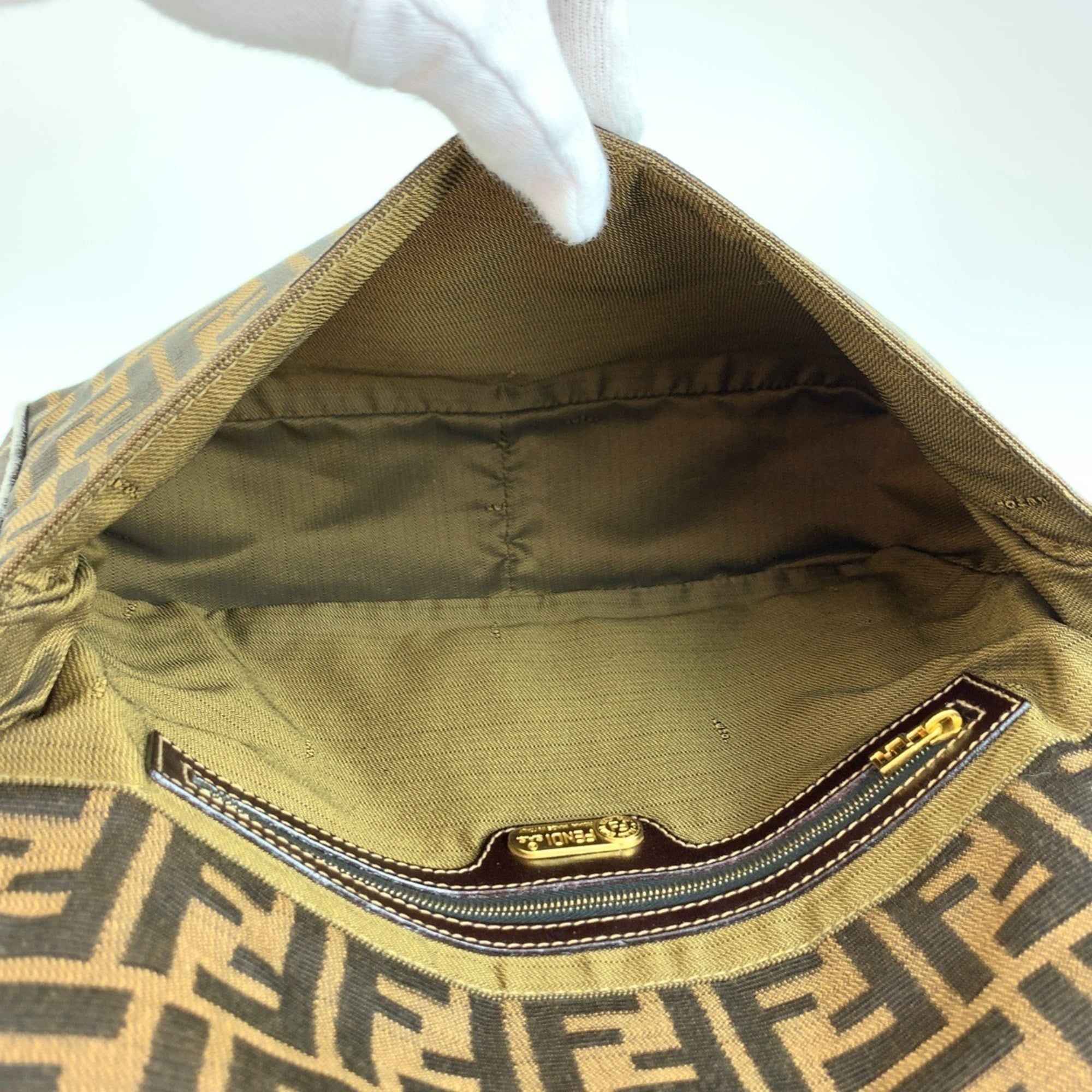 Canvas Leather Shoulder Bag (Pre-Owned) - Fendi - Modalova