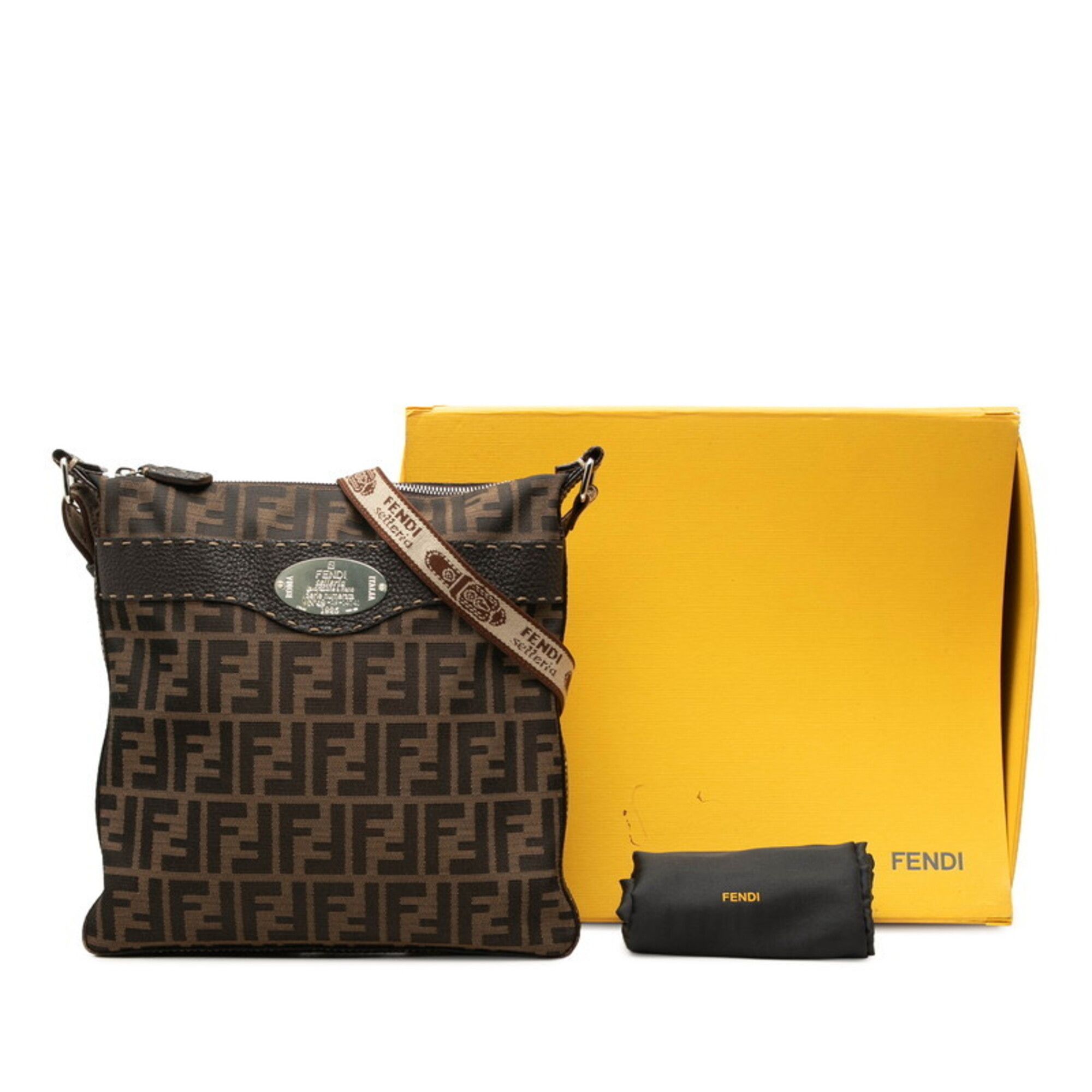 Canvas Leather Shoulder Bag (Pre-Owned) - Fendi - Modalova