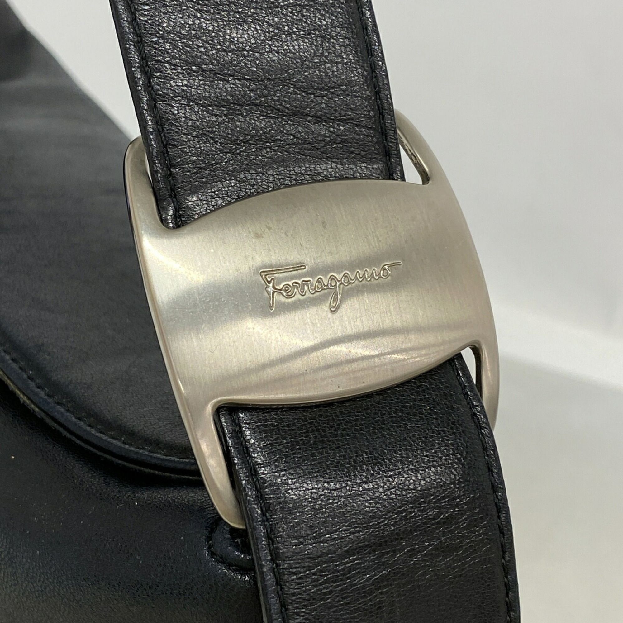 Leather Shoulder Bag (Pre-Owned) - Salvatore Ferragamo - Modalova