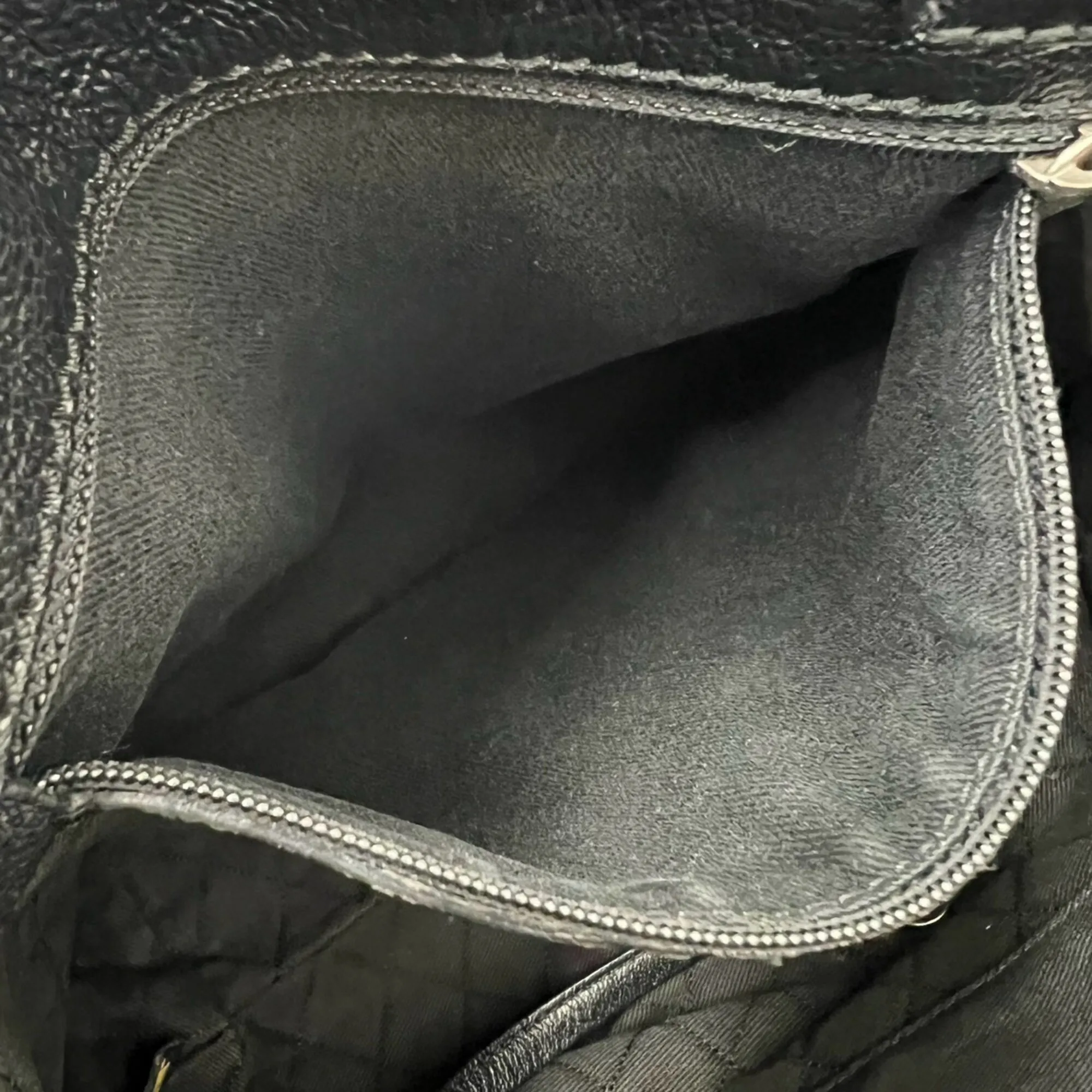 Leather Shoulder Bag Tote Bag (Pre-Owned) - Chanel - Modalova