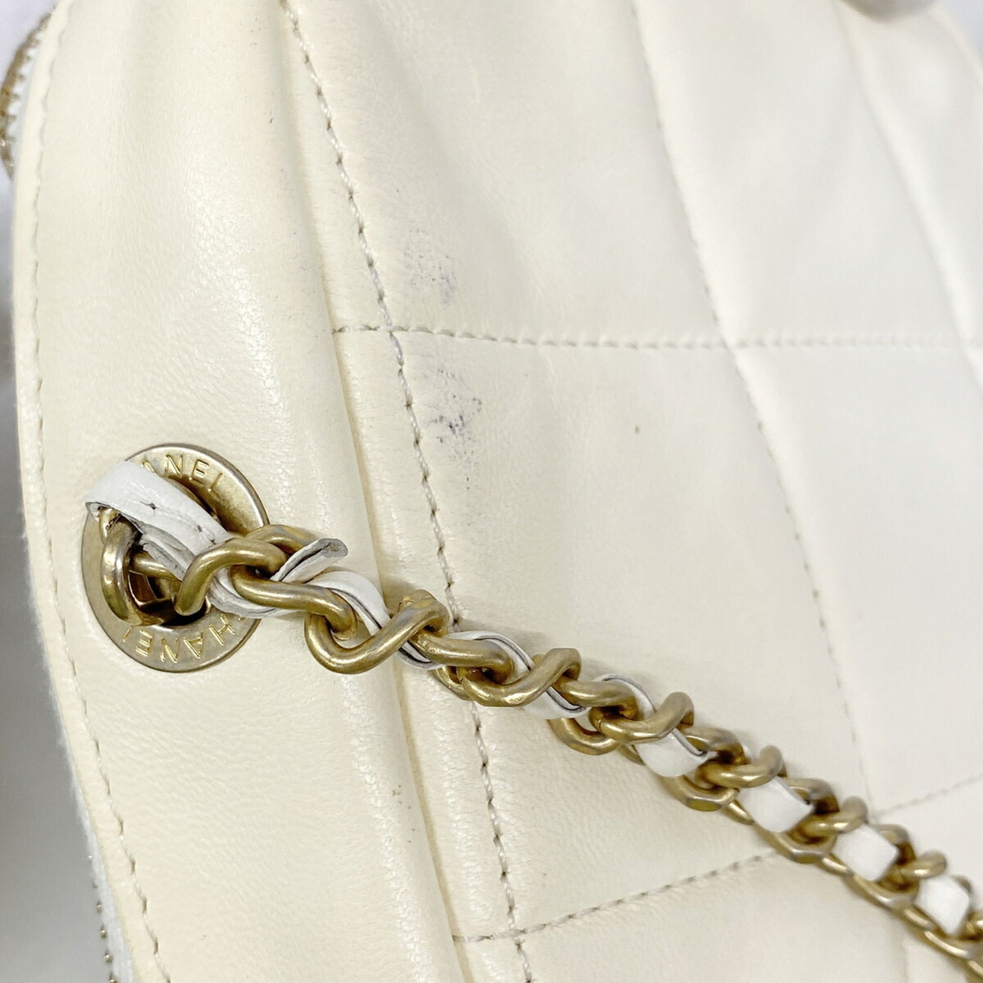 Leather Shoulder Bag (Pre-Owned) - Chanel - Modalova