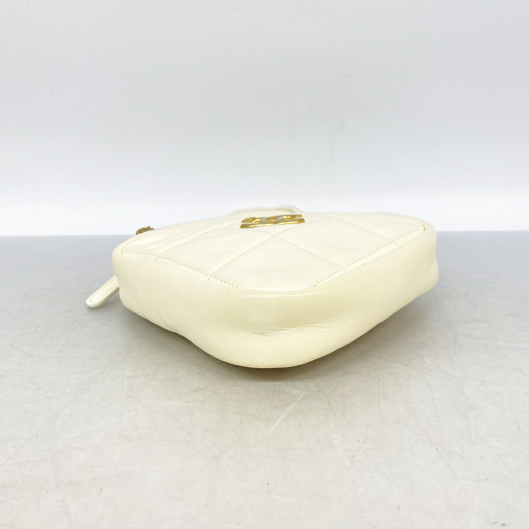 Leather Shoulder Bag (Pre-Owned) - Chanel - Modalova