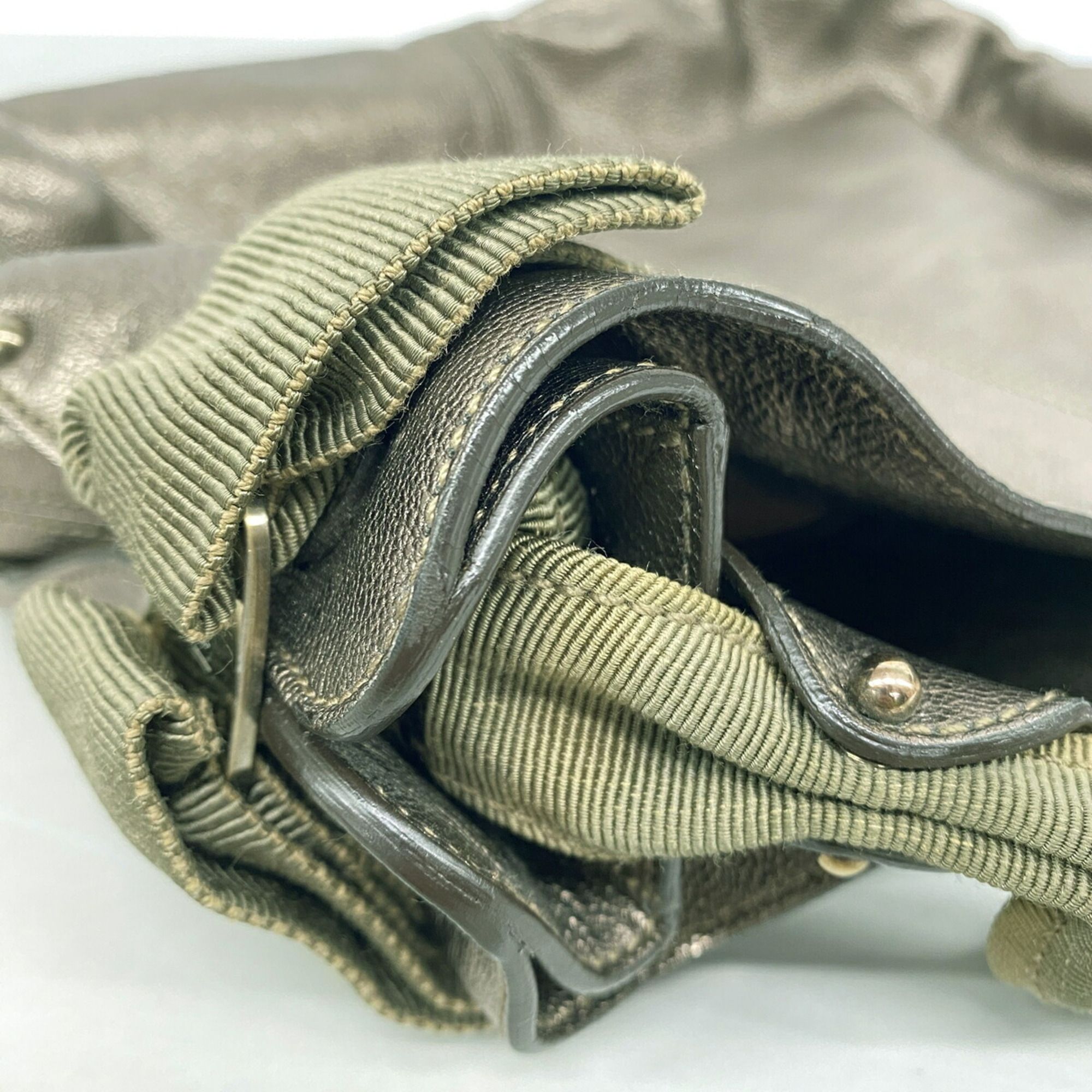 Leather Shoulder Bag (Pre-Owned) - Salvatore Ferragamo - Modalova