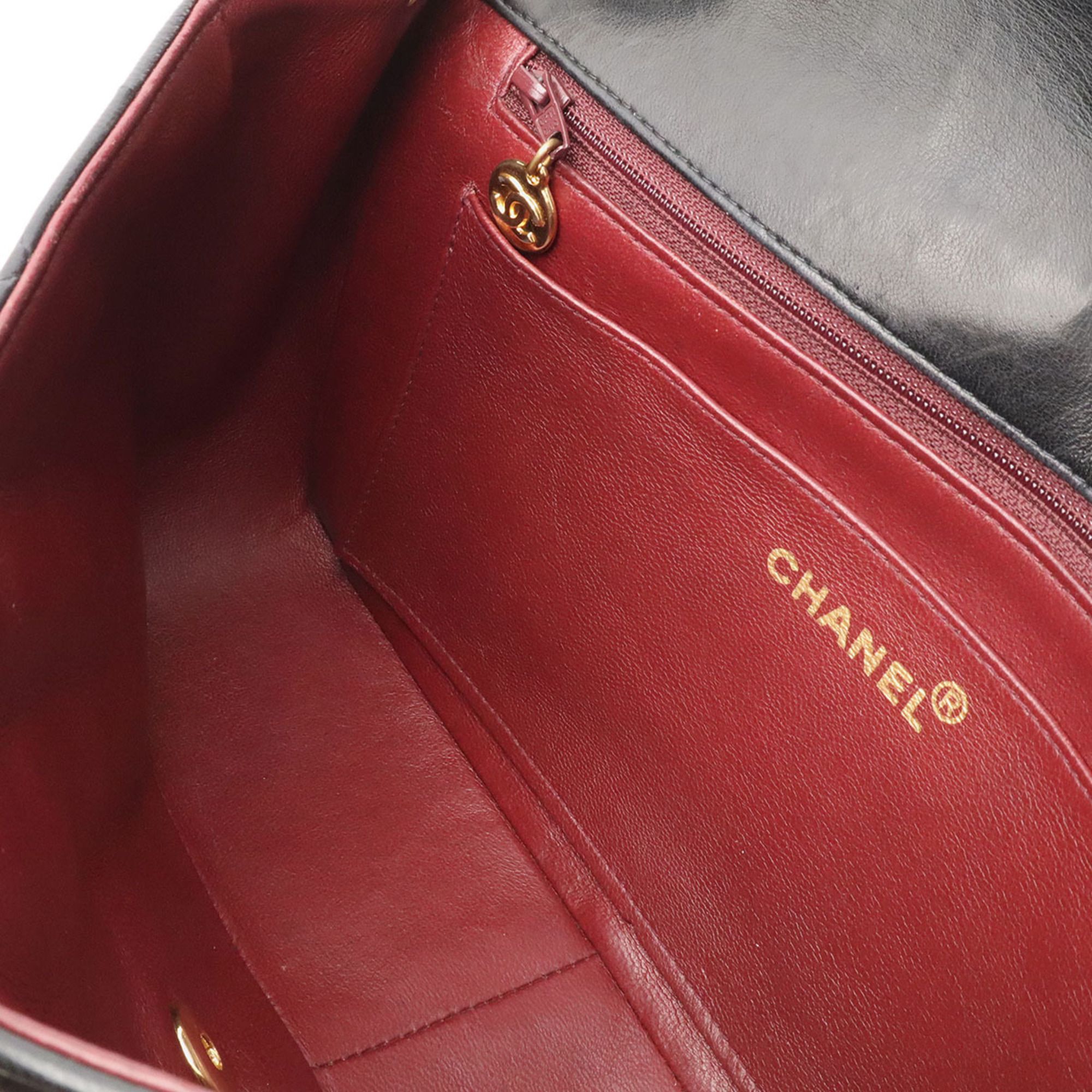 Leather Shoulder Bag (Pre-Owned) - Chanel - Modalova