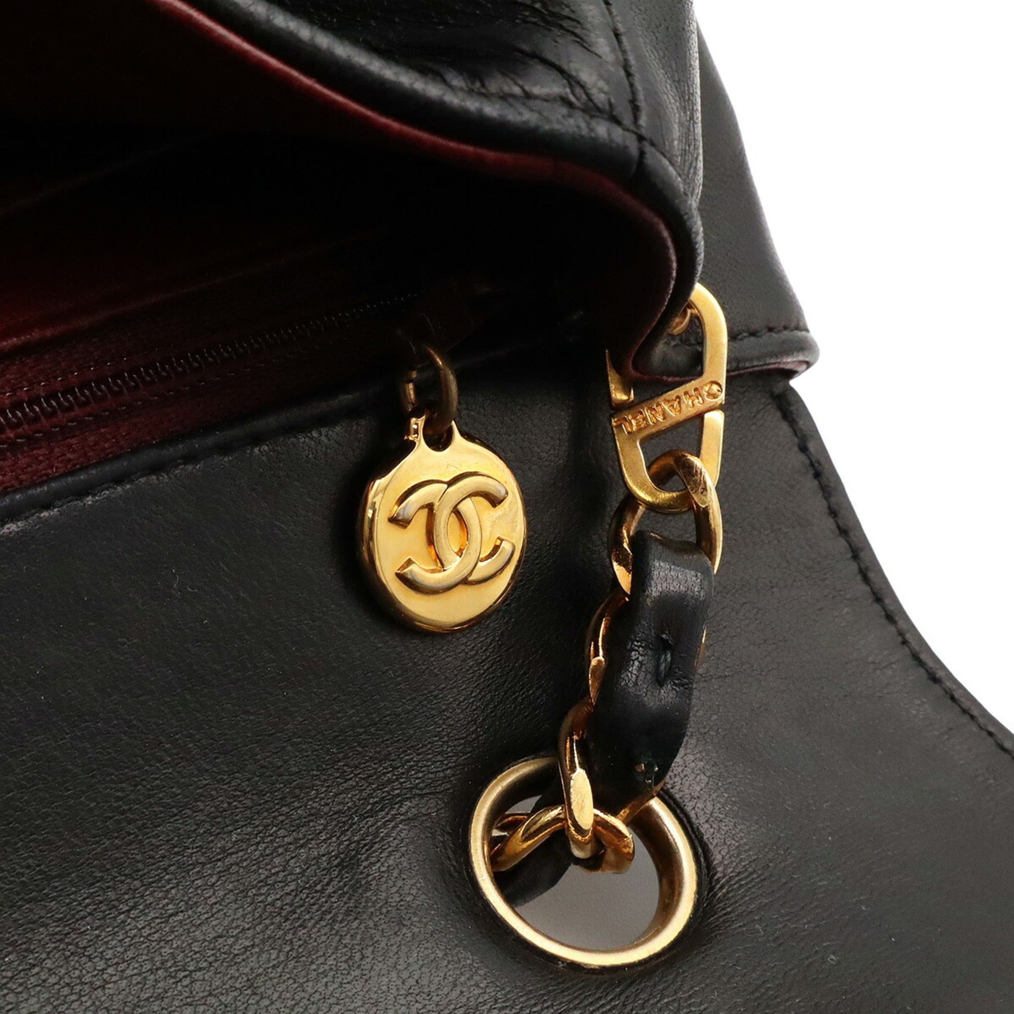 Leather Shoulder Bag (Pre-Owned) - Chanel - Modalova