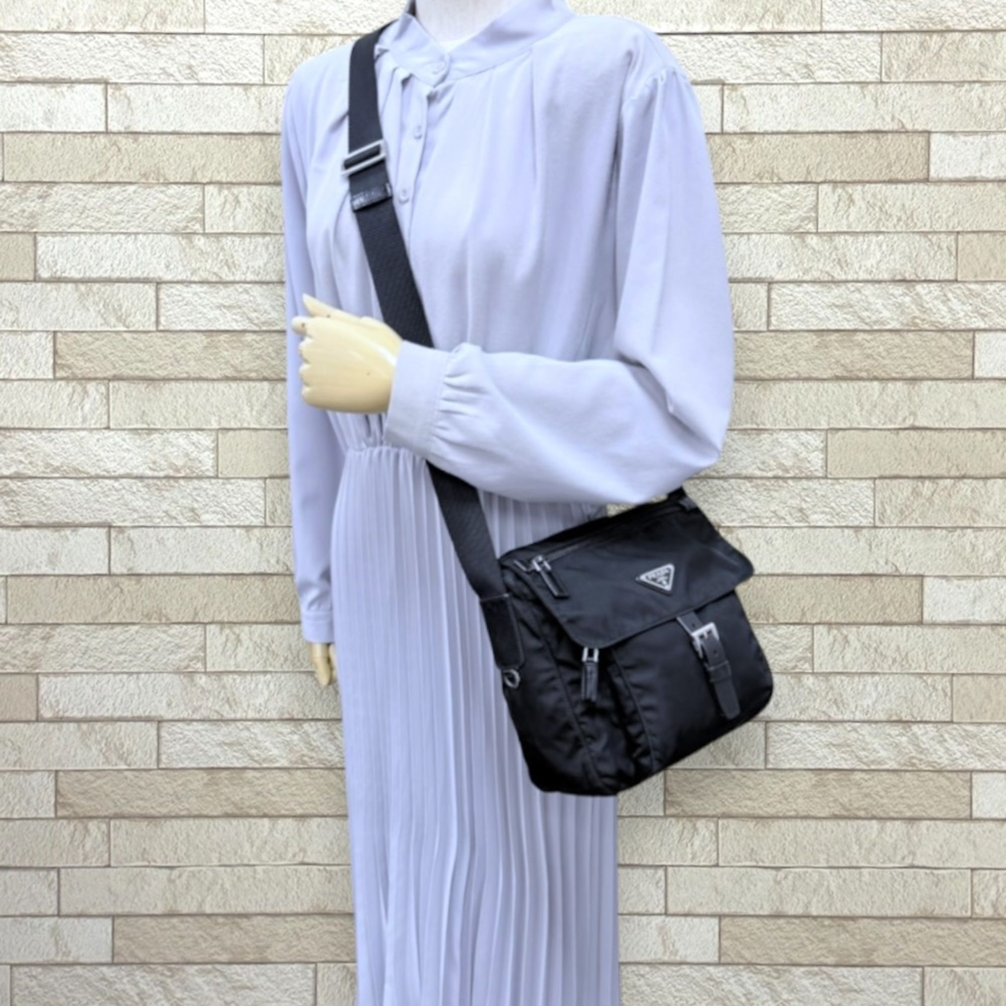 Nylon Shoulder Bag (Pre-Owned) - Prada - Modalova