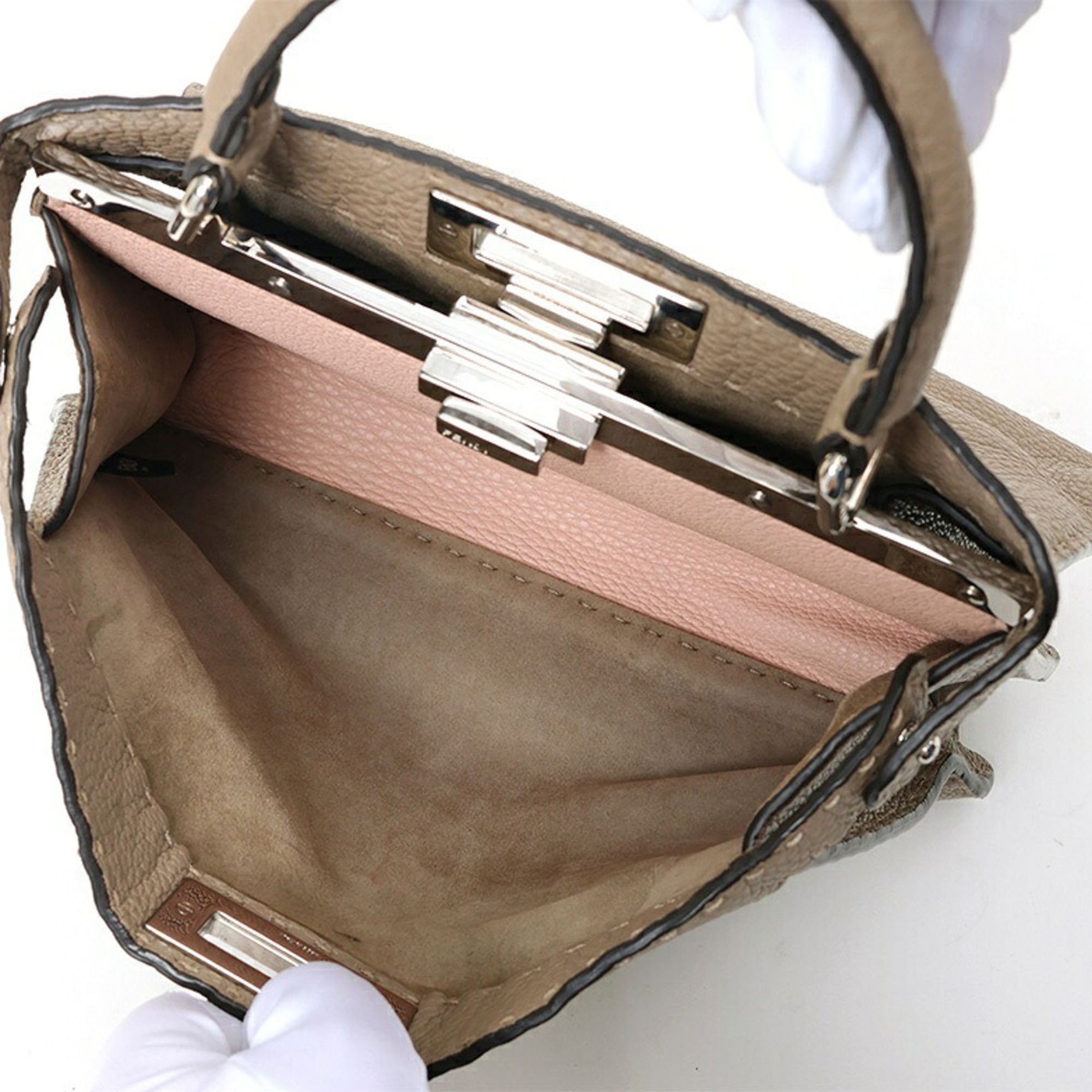 Fendi Grayish Leather (Pre-Owned) - Fendi - Modalova