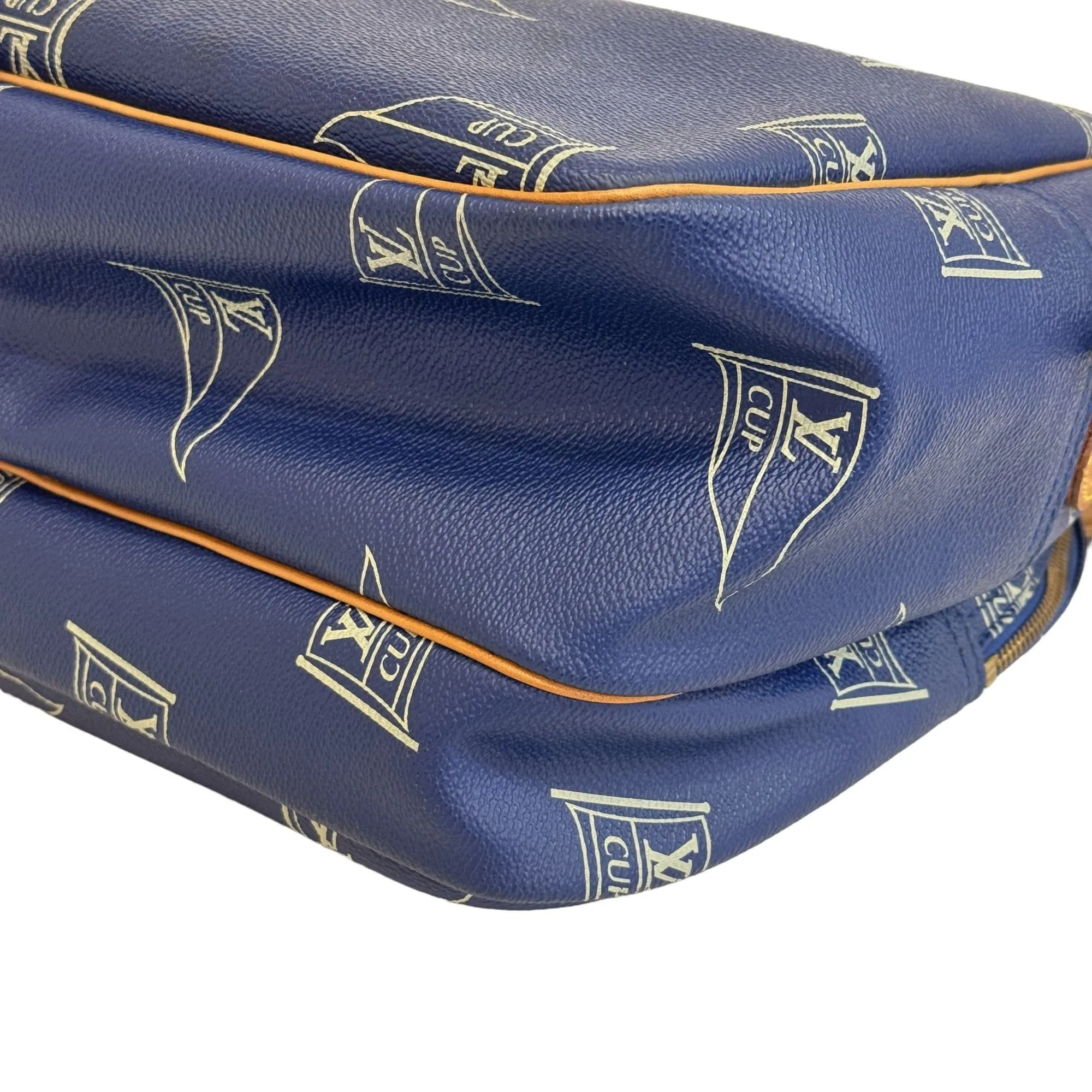 Pvc Leather Messenger Bag Shoulder Bag (Pre-Owned) - Louis Vuitton - Modalova