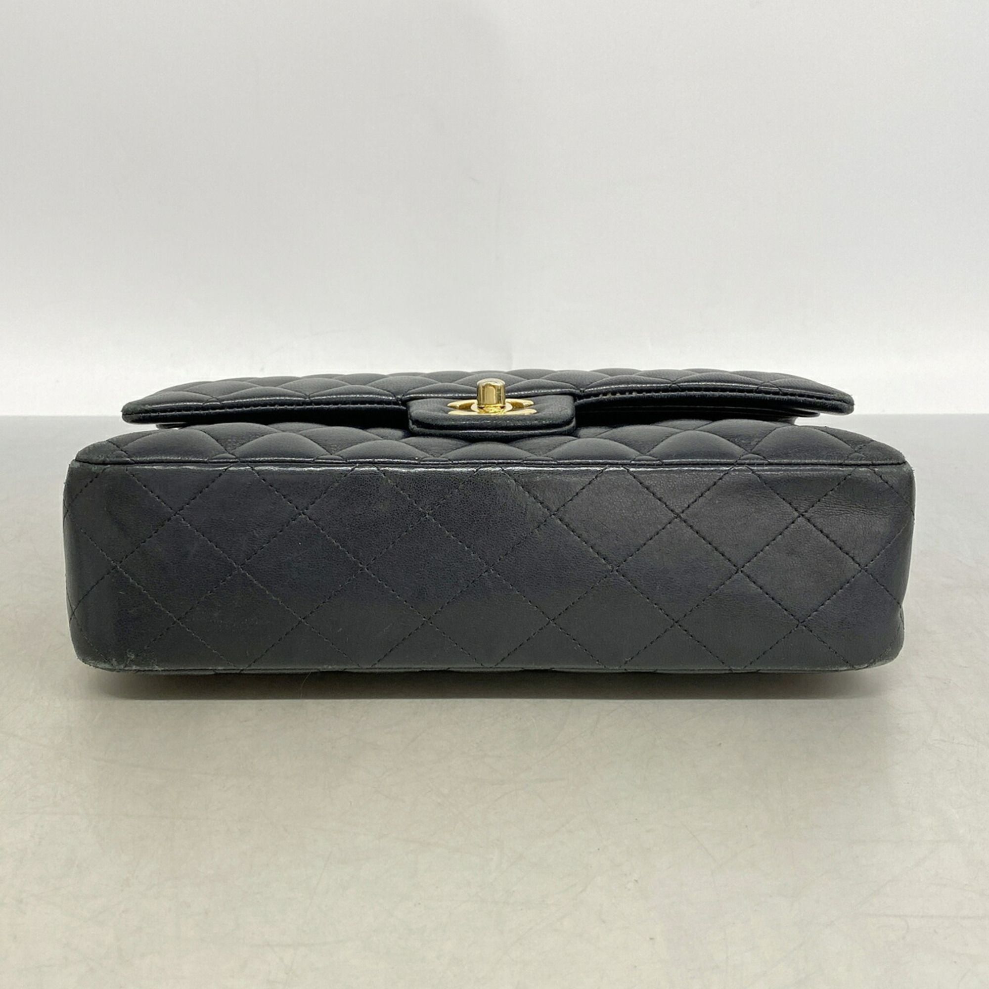 Leather Shoulder Bag (Pre-Owned) - Chanel - Modalova