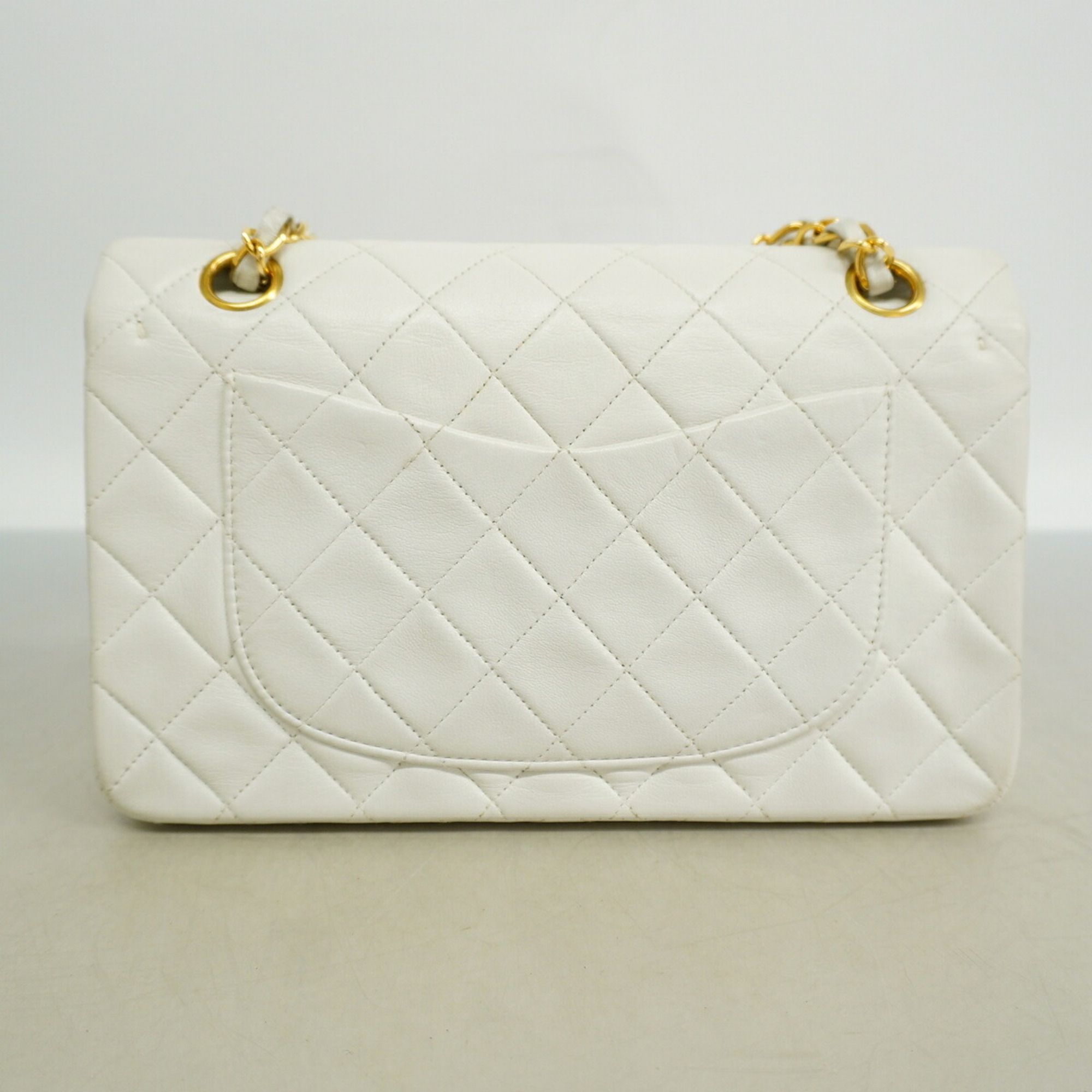 Leather Shoulder Bag (Pre-Owned) - Chanel - Modalova