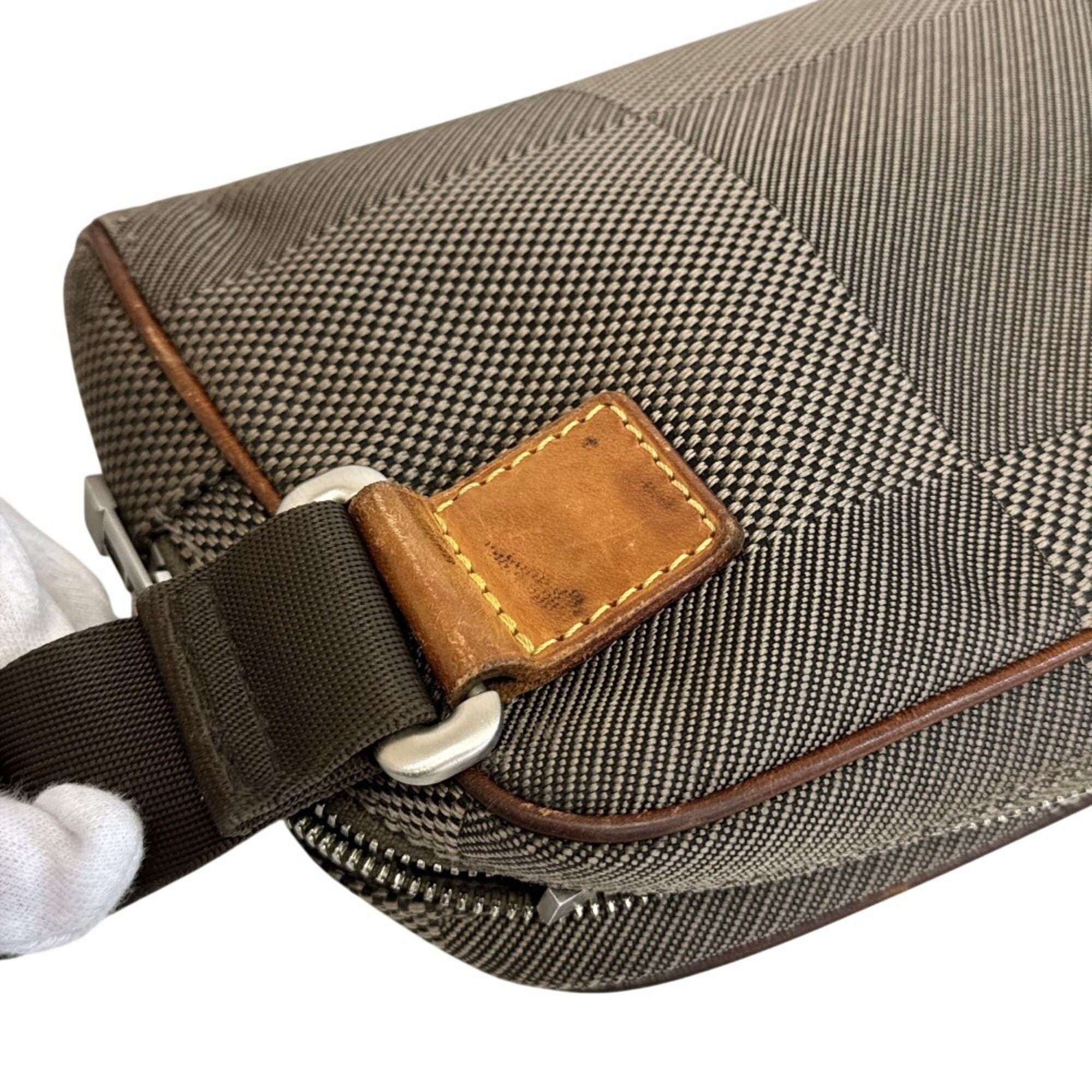 Damier Geant Canvas Leather Sling Bag (Pre-Owned) - Louis Vuitton - Modalova