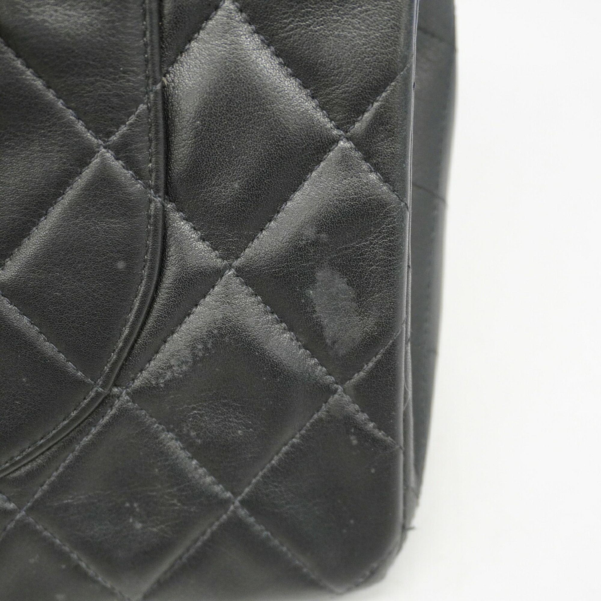 Leather Shoulder Bag (Pre-Owned) - Chanel - Modalova