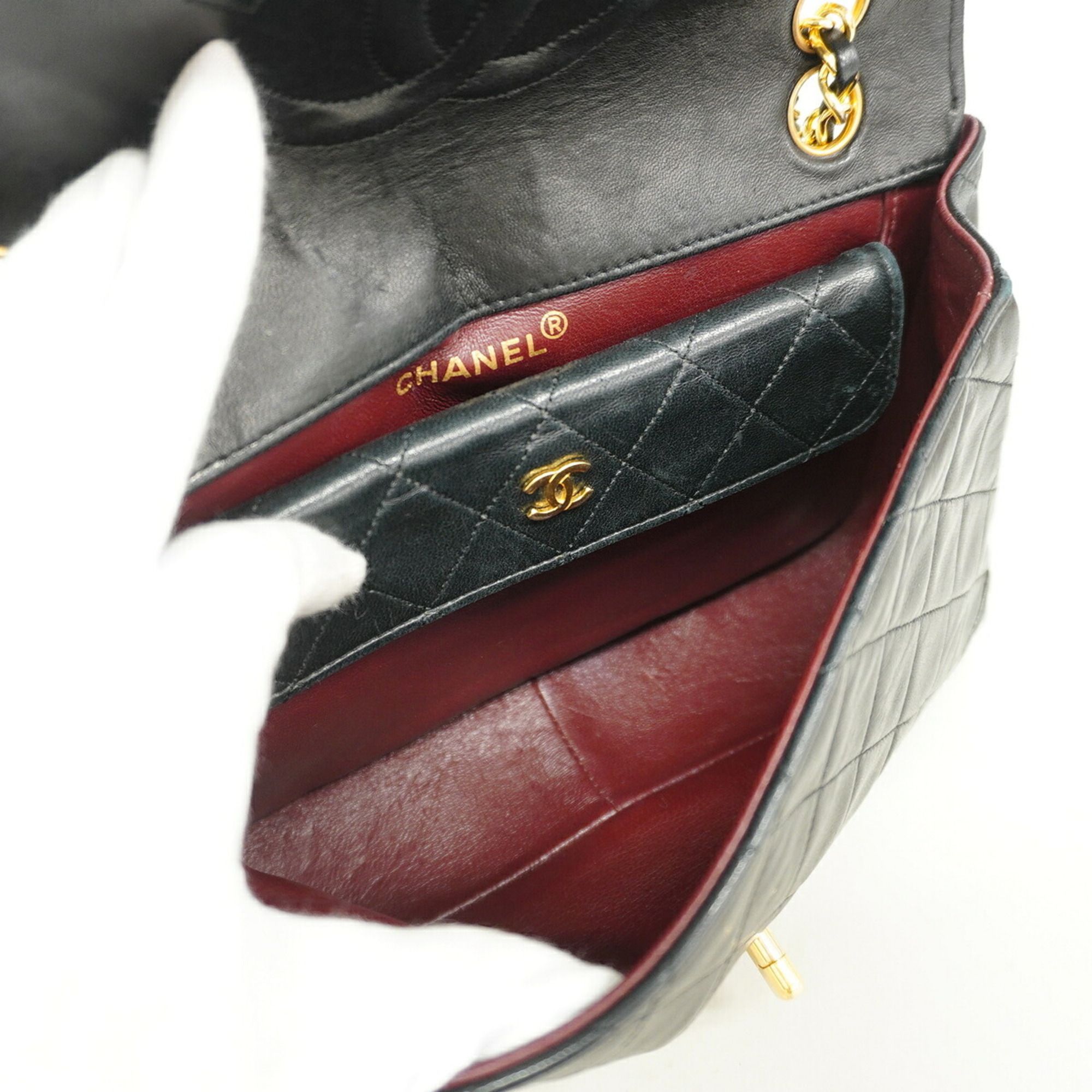 Leather Shoulder Bag (Pre-Owned) - Chanel - Modalova