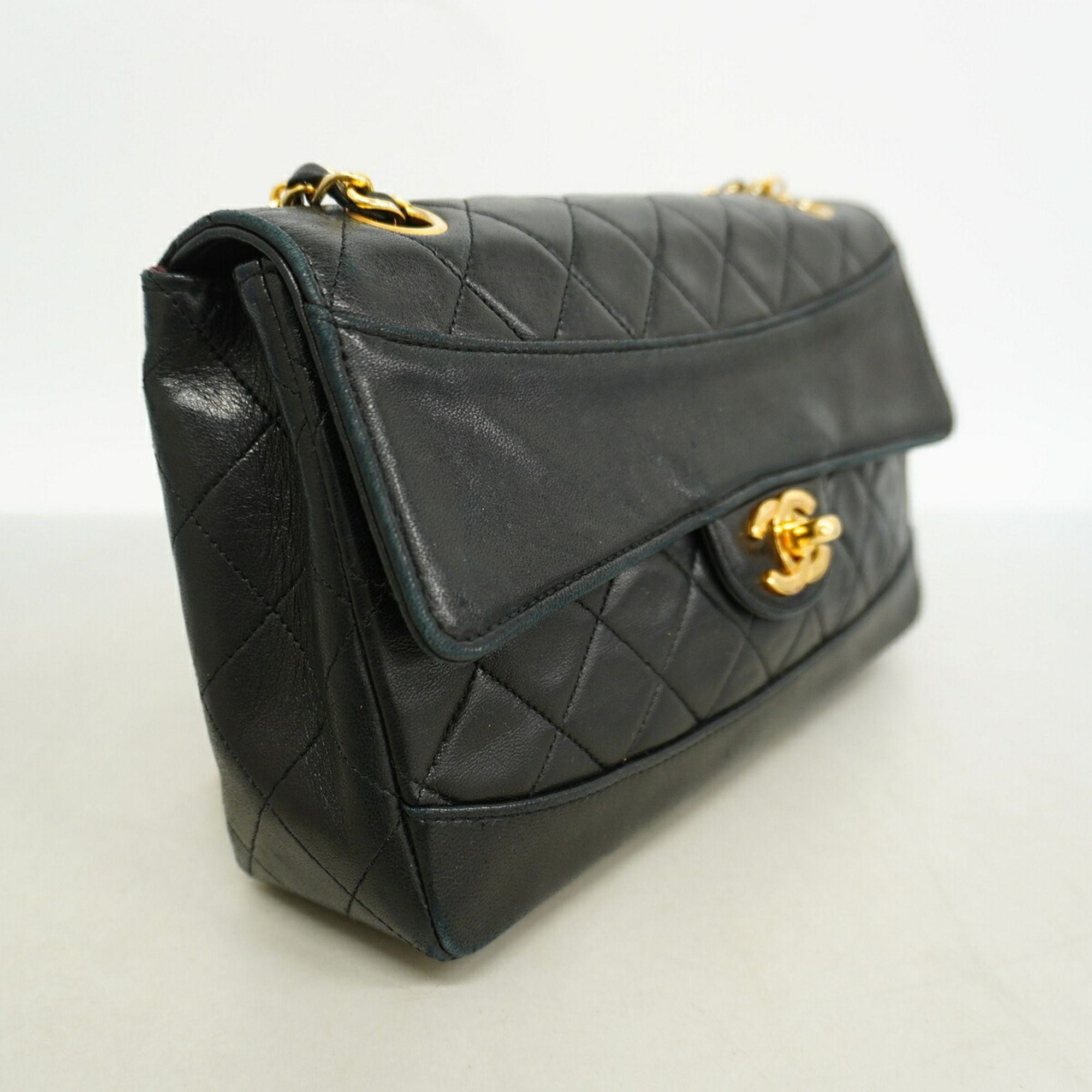 Leather Shoulder Bag (Pre-Owned) - Chanel - Modalova