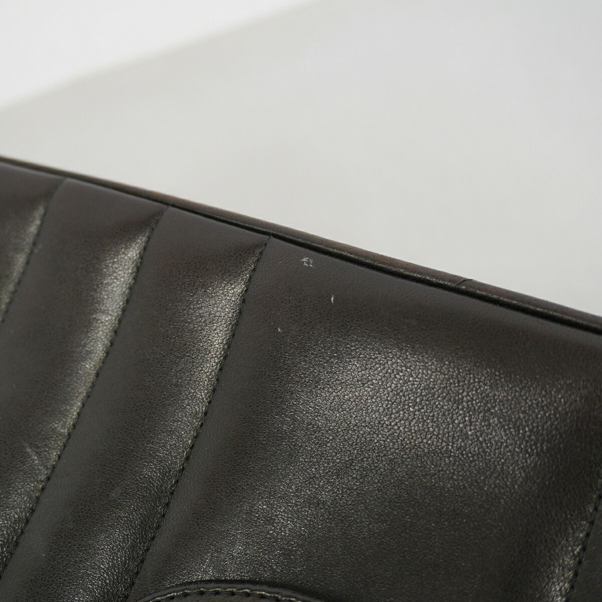 Leather Shoulder Bag (Pre-Owned) - Chanel - Modalova