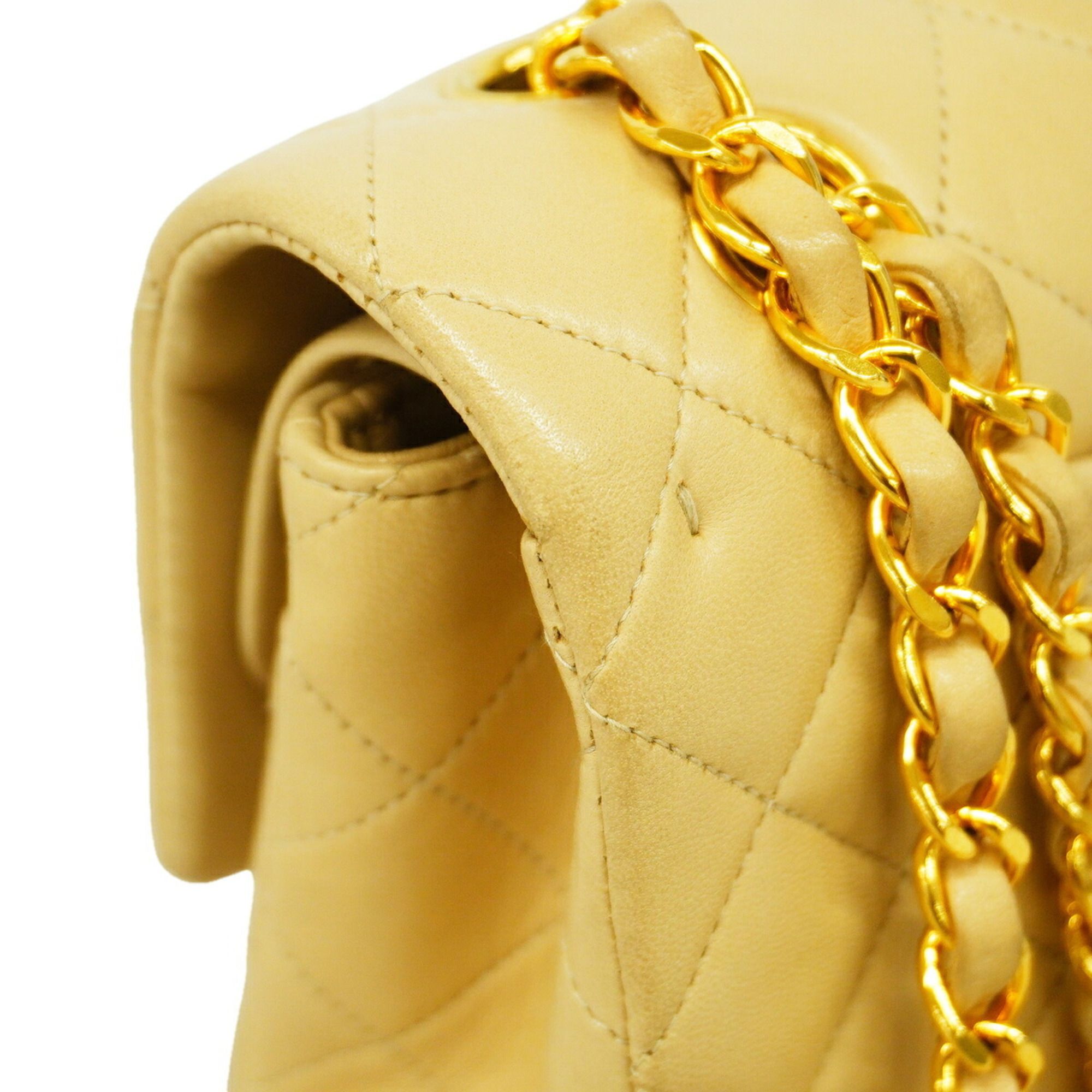 Leather Shoulder Bag (Pre-Owned) - Chanel - Modalova