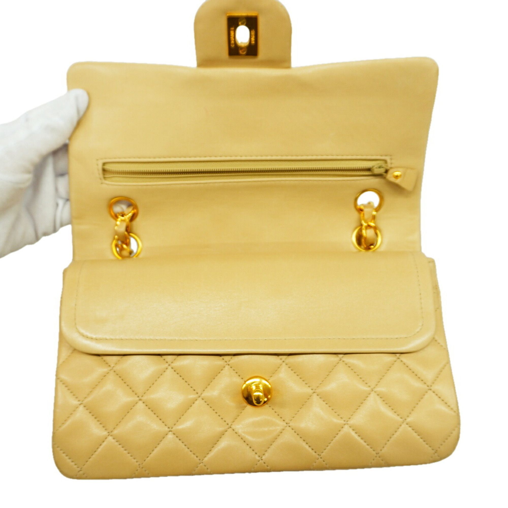 Leather Shoulder Bag (Pre-Owned) - Chanel - Modalova