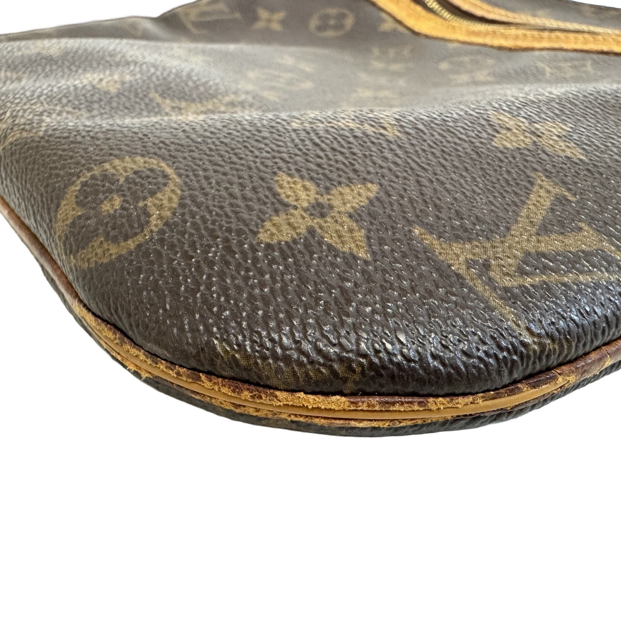 Monogram Pochette Shoulder Bag (Pre-Owned) - Louis Vuitton - Modalova