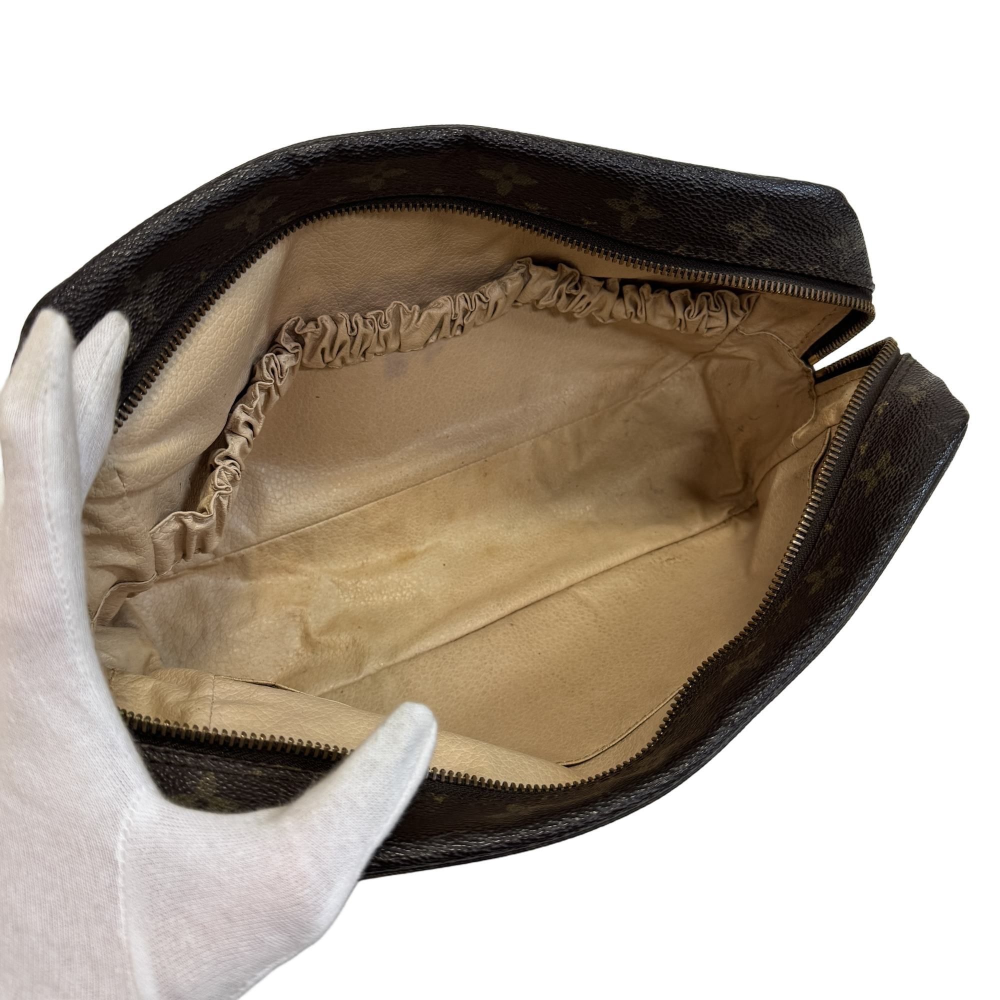 Monogram Canvas Clutch Bag Pouch (Pre-Owned) - Louis Vuitton - Modalova