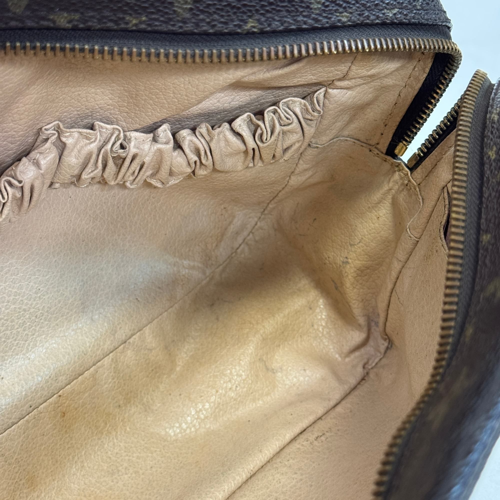 Monogram Canvas Clutch Bag Pouch (Pre-Owned) - Louis Vuitton - Modalova