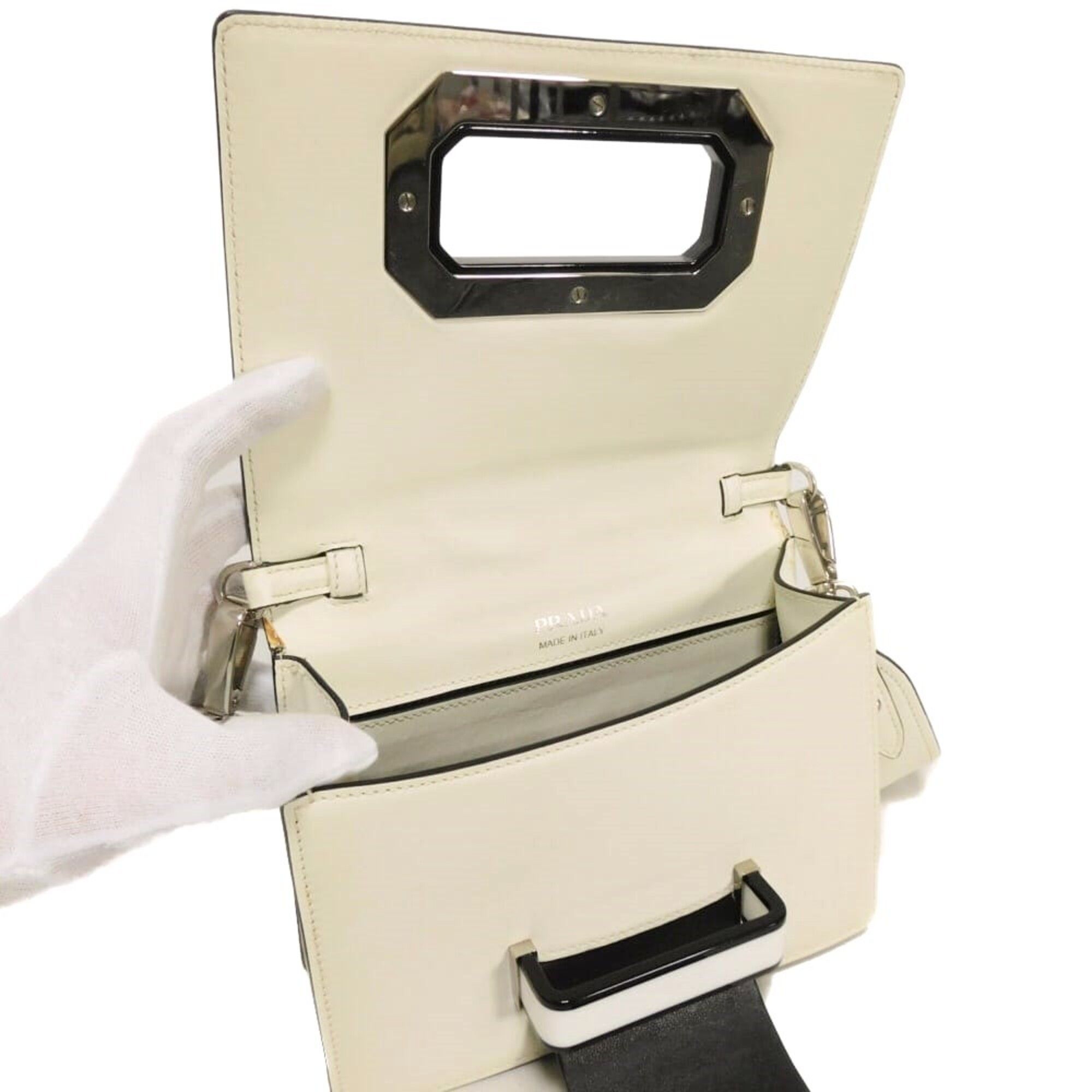 Leather Clutch Bag Shoulder Bag (Pre-Owned) - Prada - Modalova